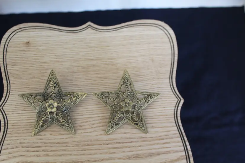 Vintage Oversized Star Filigree Pierced Earrings, Antique Brass Finish, 2 1/8 In