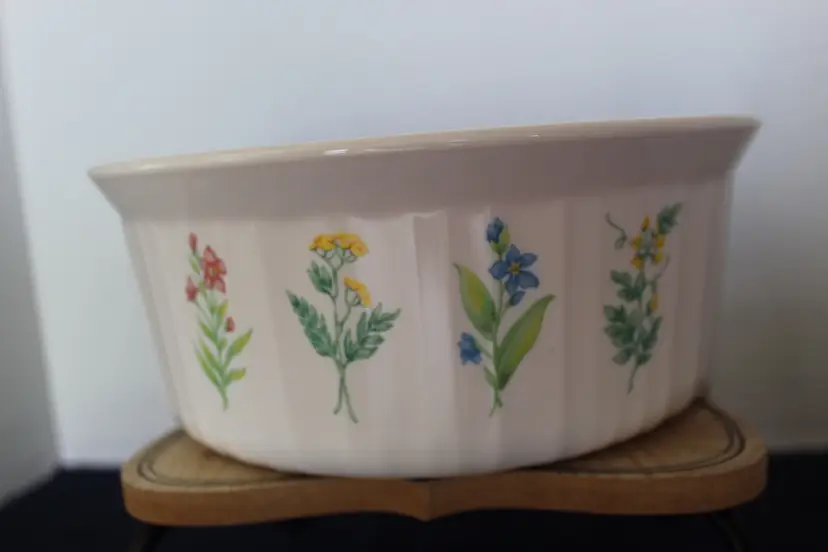Corning Ware "My Garden" F-5-B 1.6 L Round Casserole No Lid