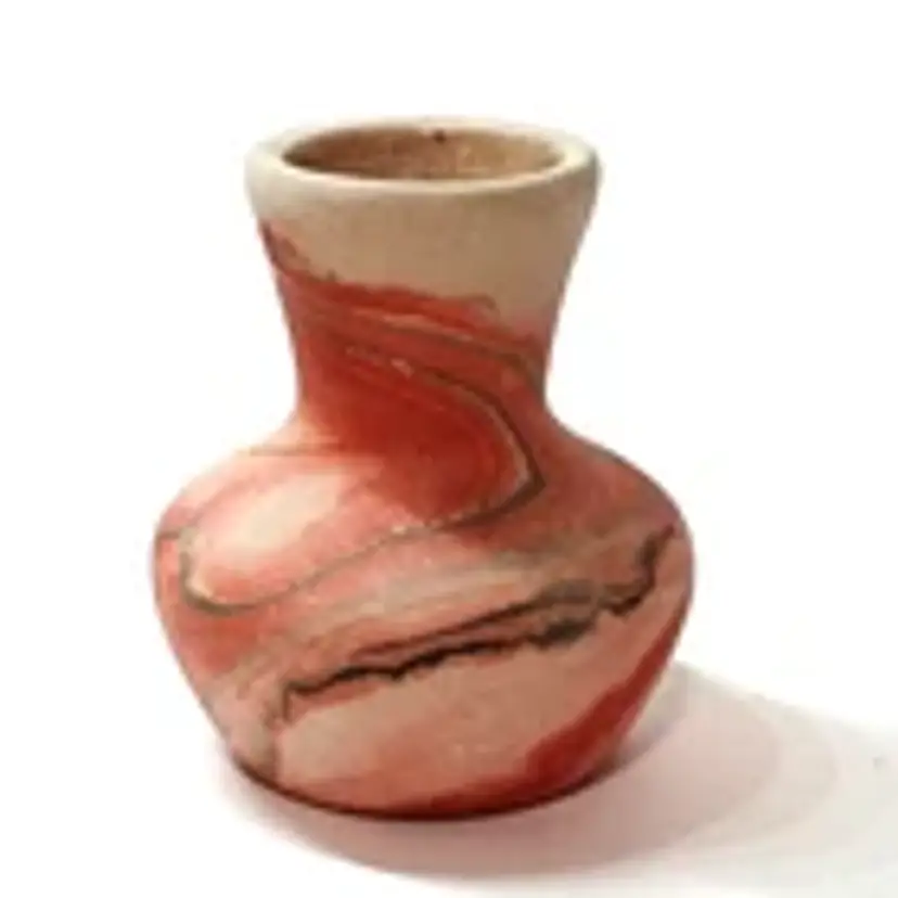 Nemadji Native American Pottery Vase USA Swirl 3.5" Red Pink