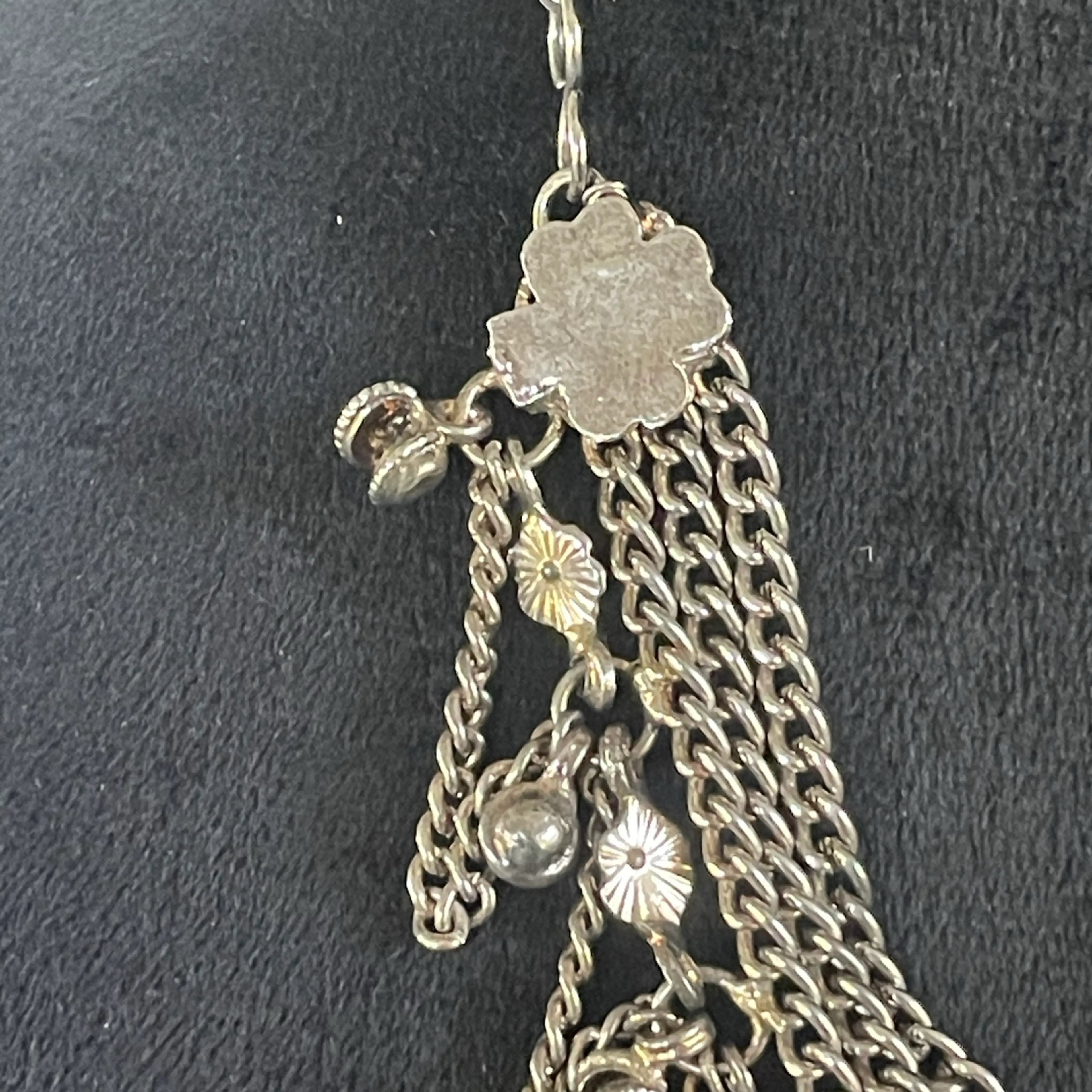 Image 4 of 6