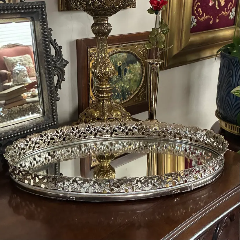 🐇Vintage Silver Tone Mirrored Tray