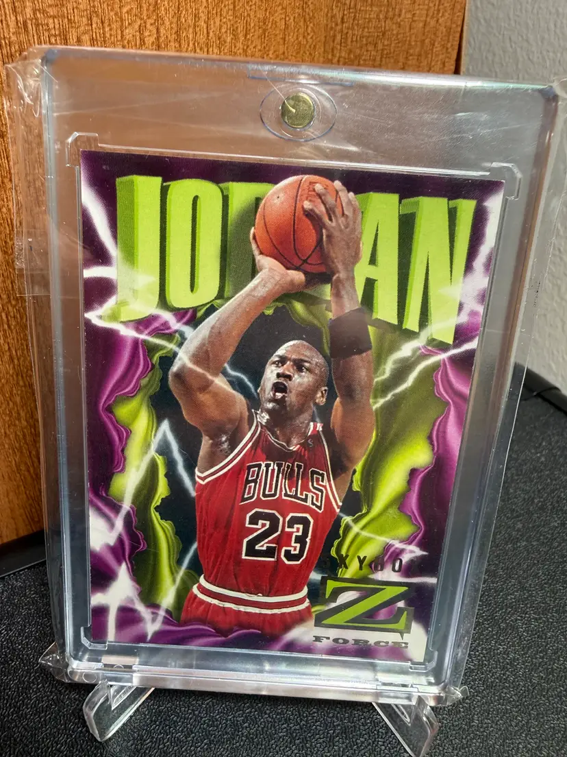 Michael Jordan 1996-97 Skybox Z-Force
