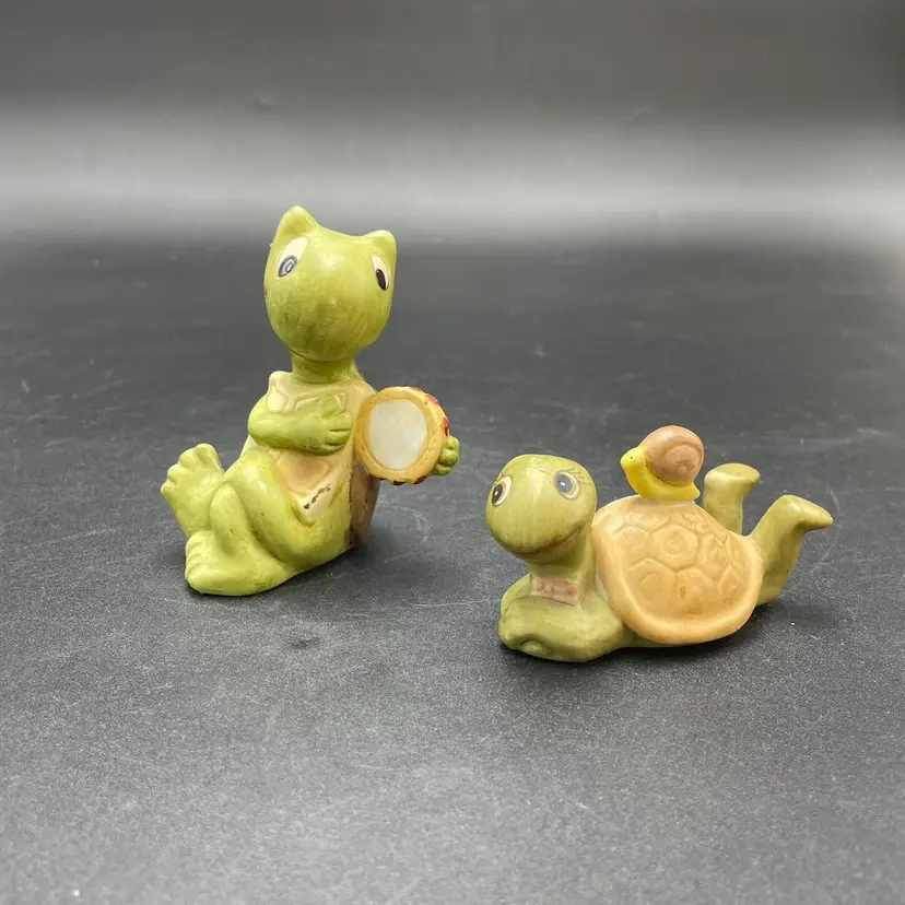 Turtle Tortoises Figurines Vintage Ceramic Miniature Kitsch Kitschy Set of 2