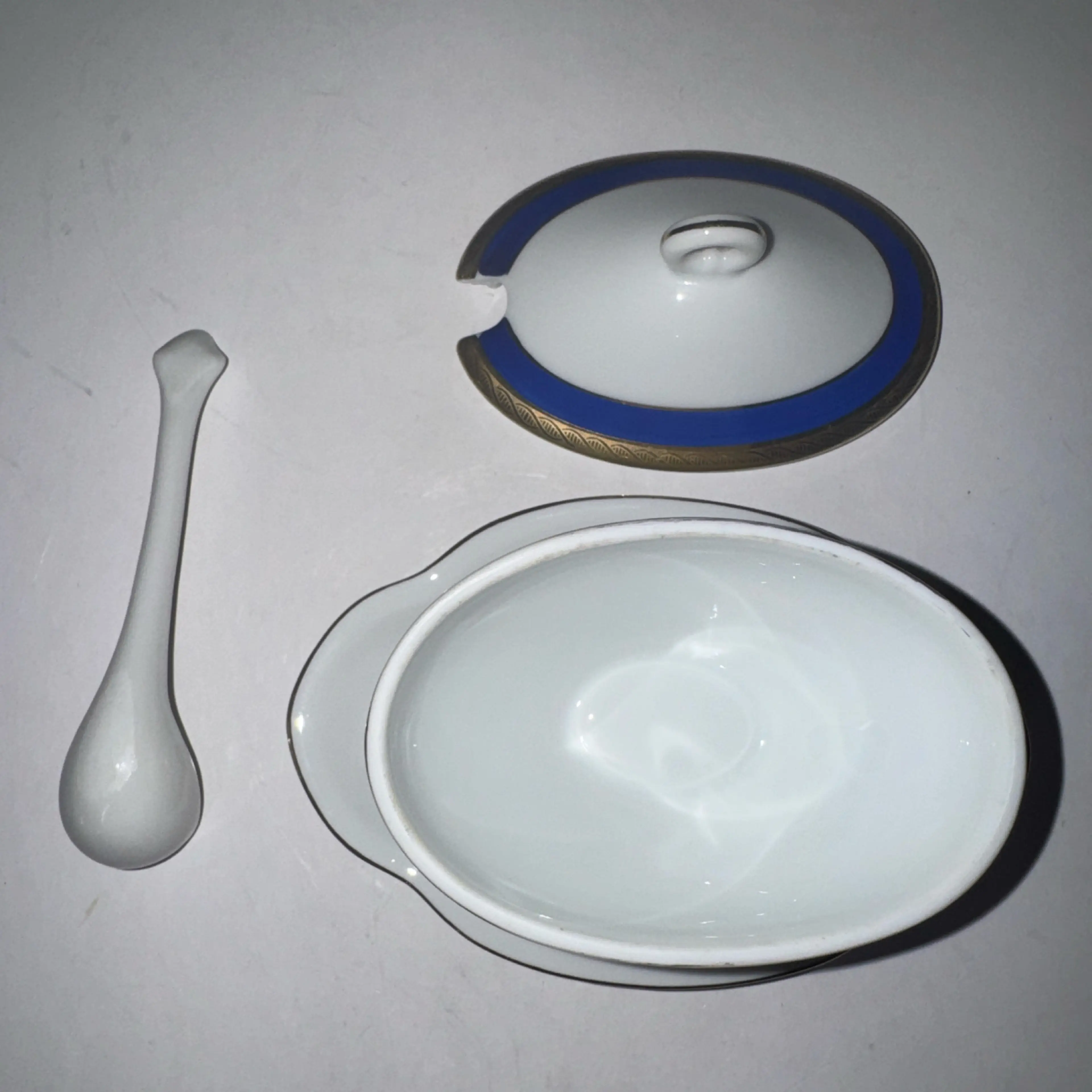 Image 4 of 12