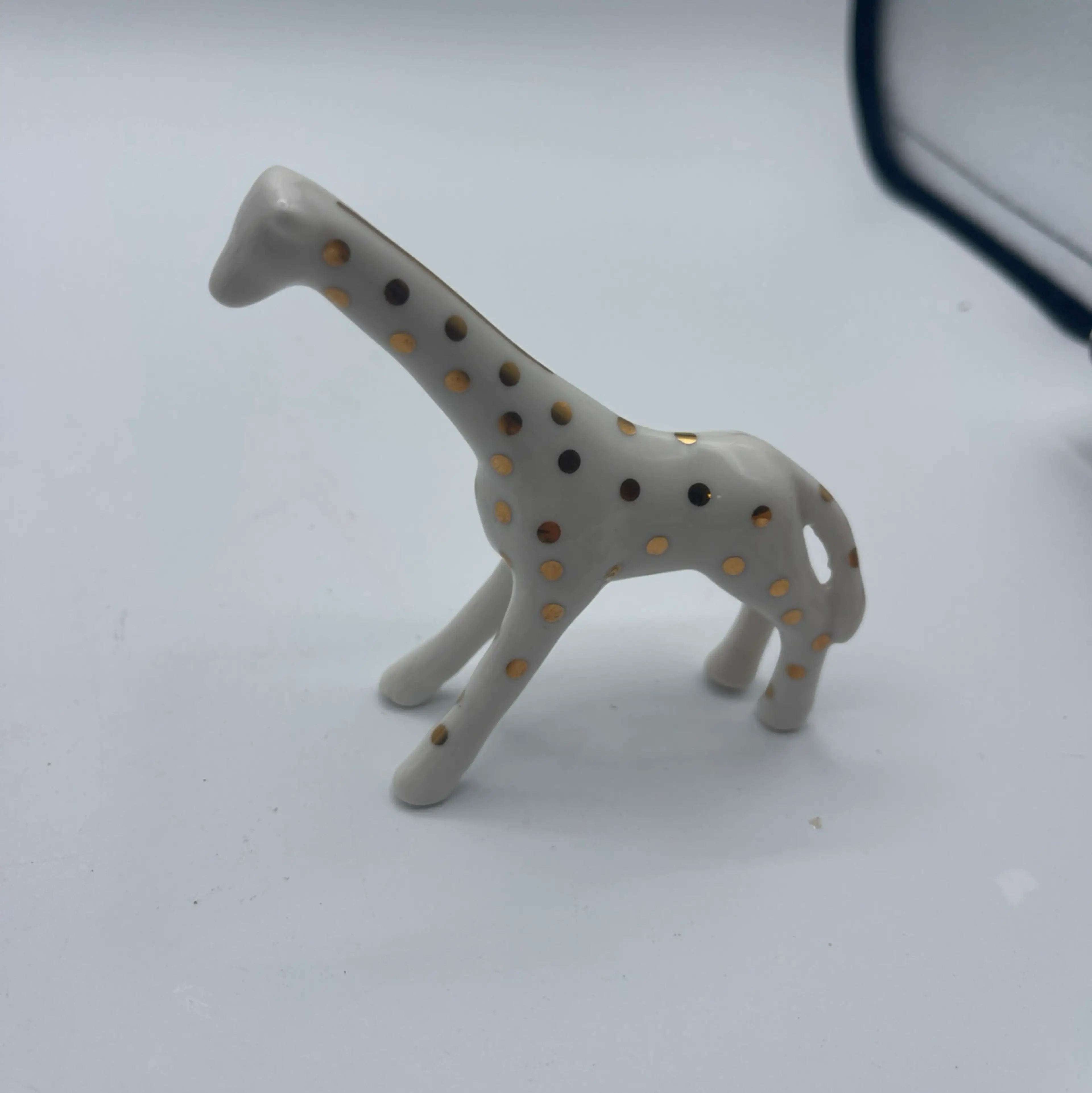 Image 4 of 4