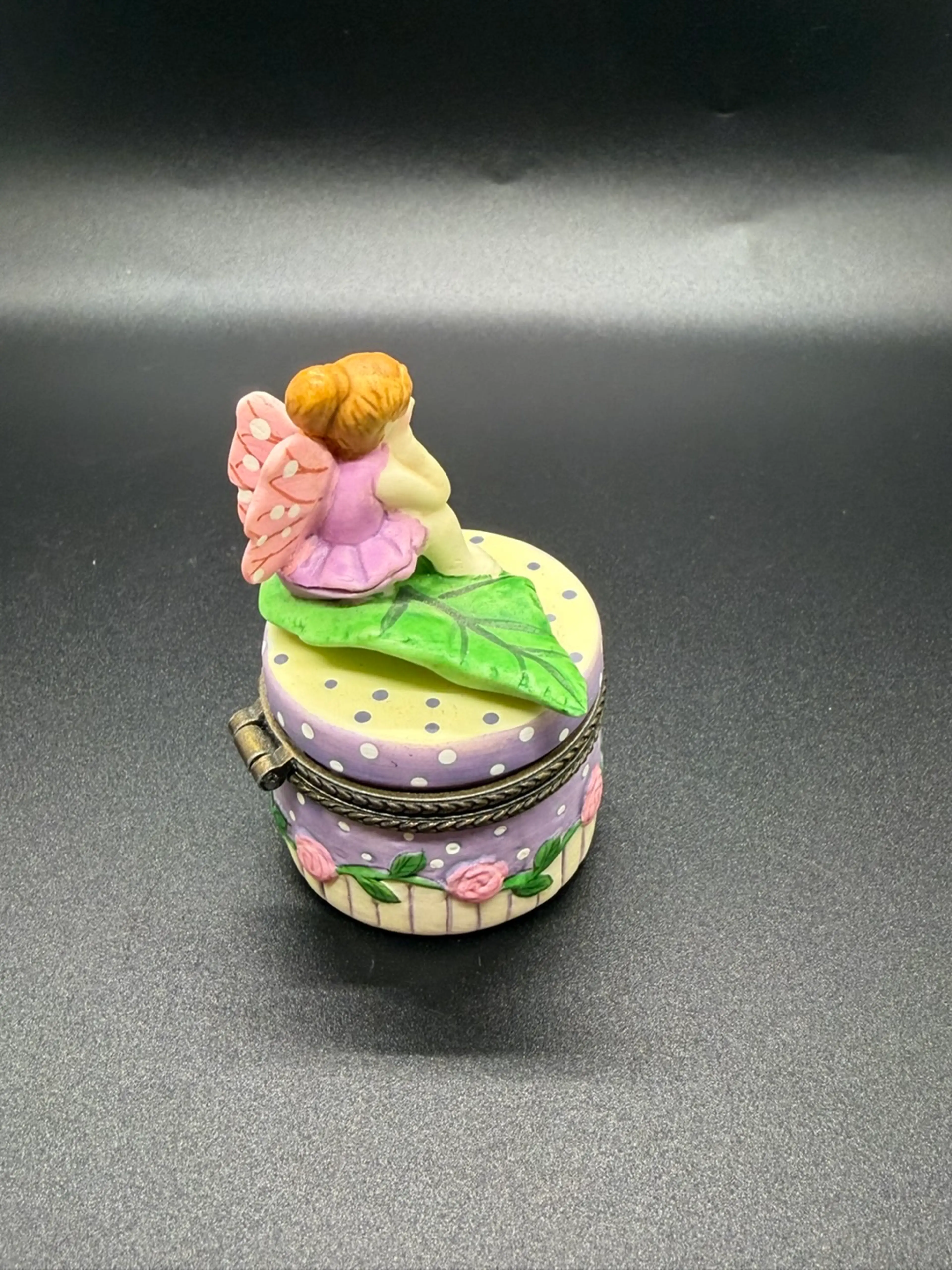 Image 4 of 7