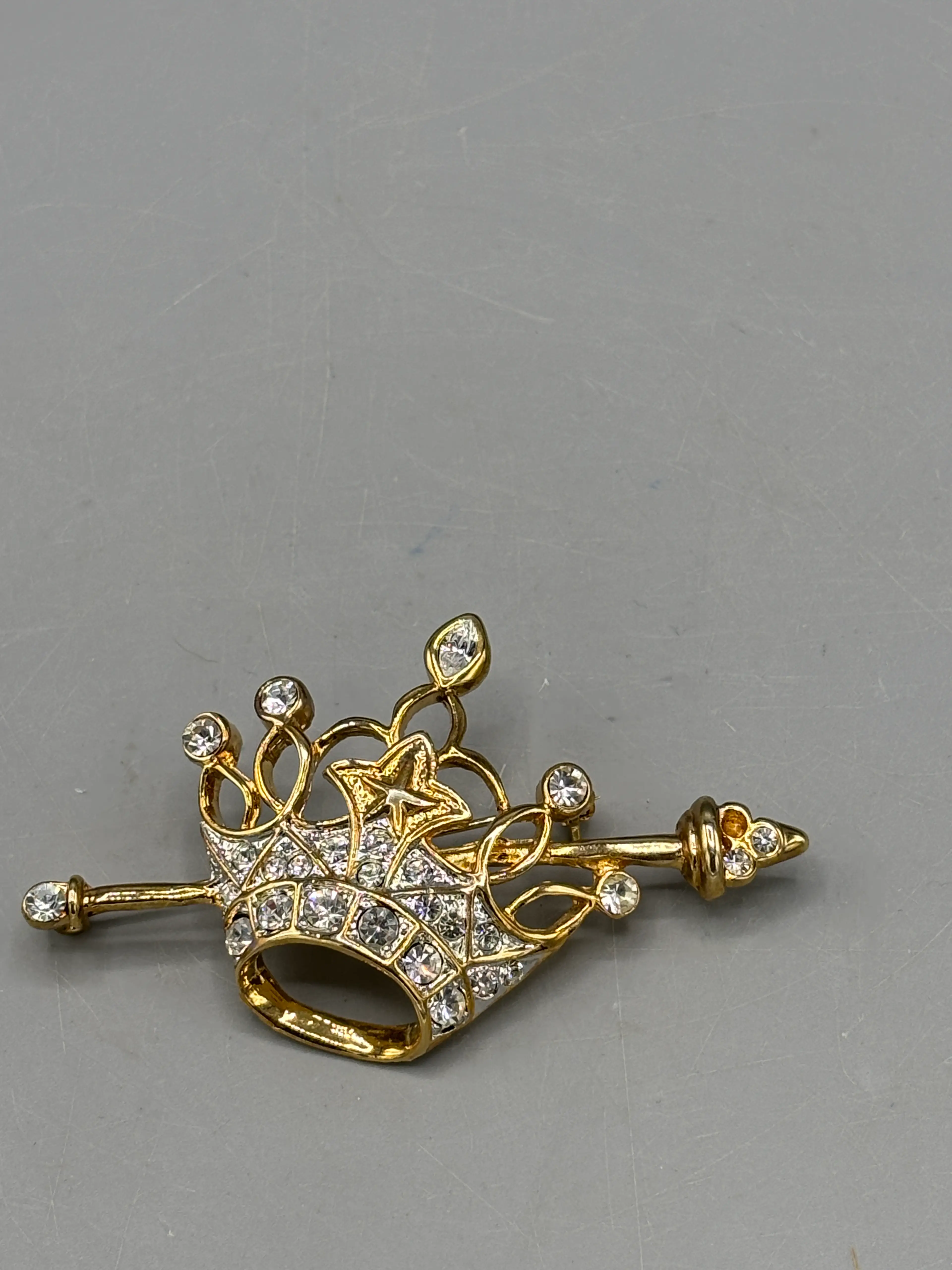 Image 1 of 4