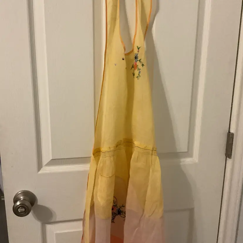 Yellow Organdy Full Apron - Embroidered Floral Basket - Call Outs