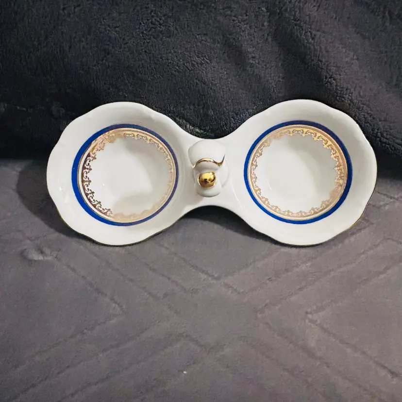 Vintage Czechoslovakia Thun 1794 Fine Porcelain Salt Cellar