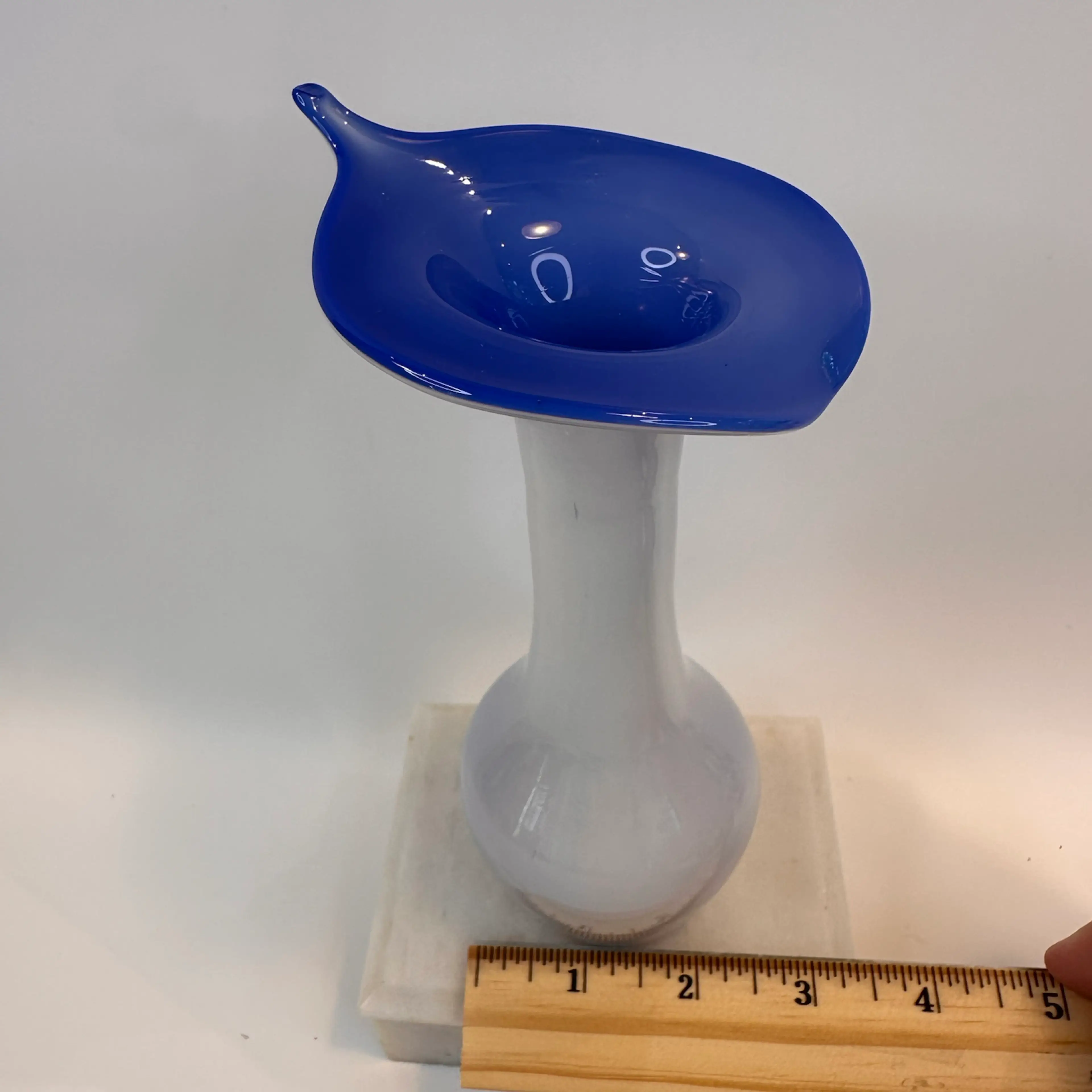 Image 4 of 6