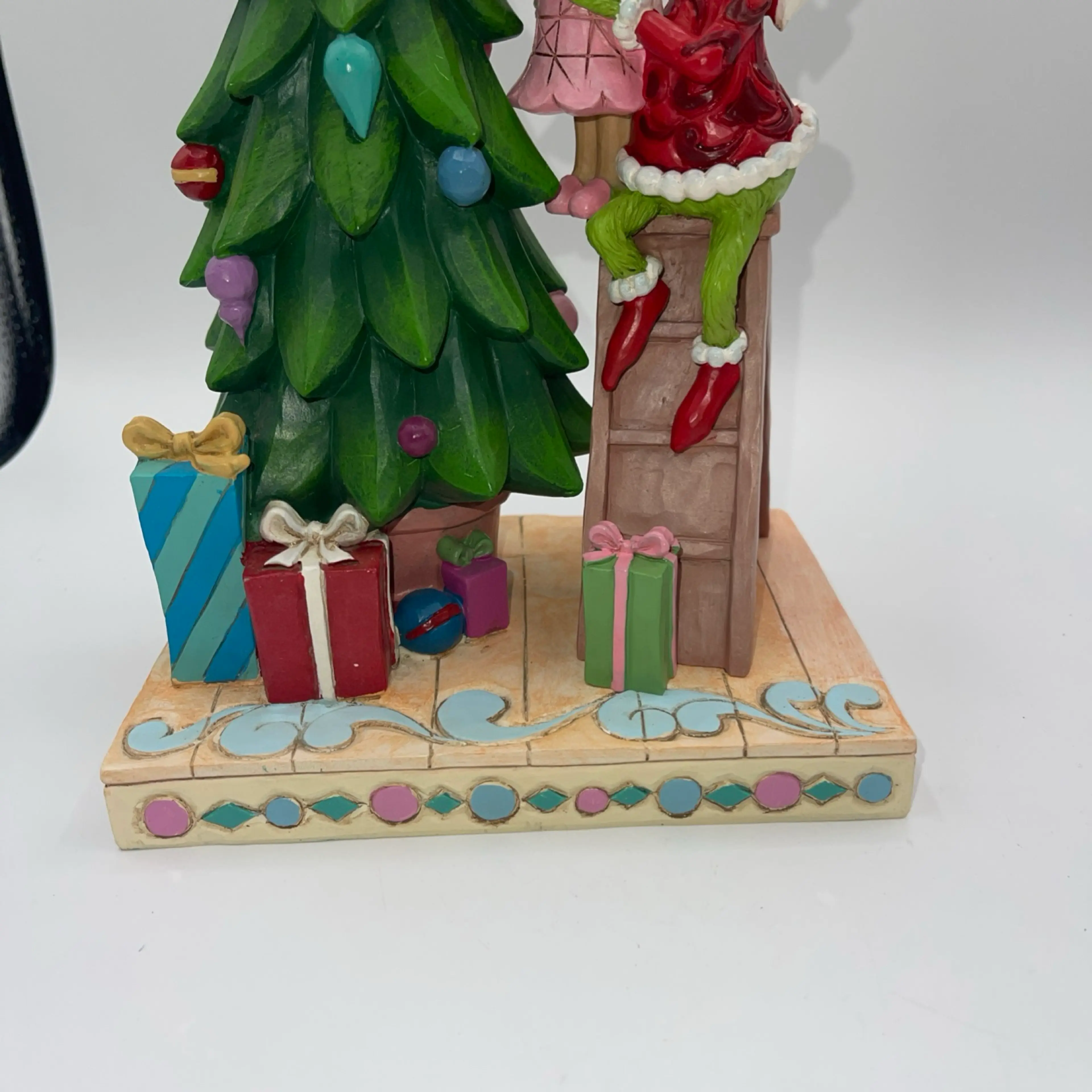 Image 4 of 9