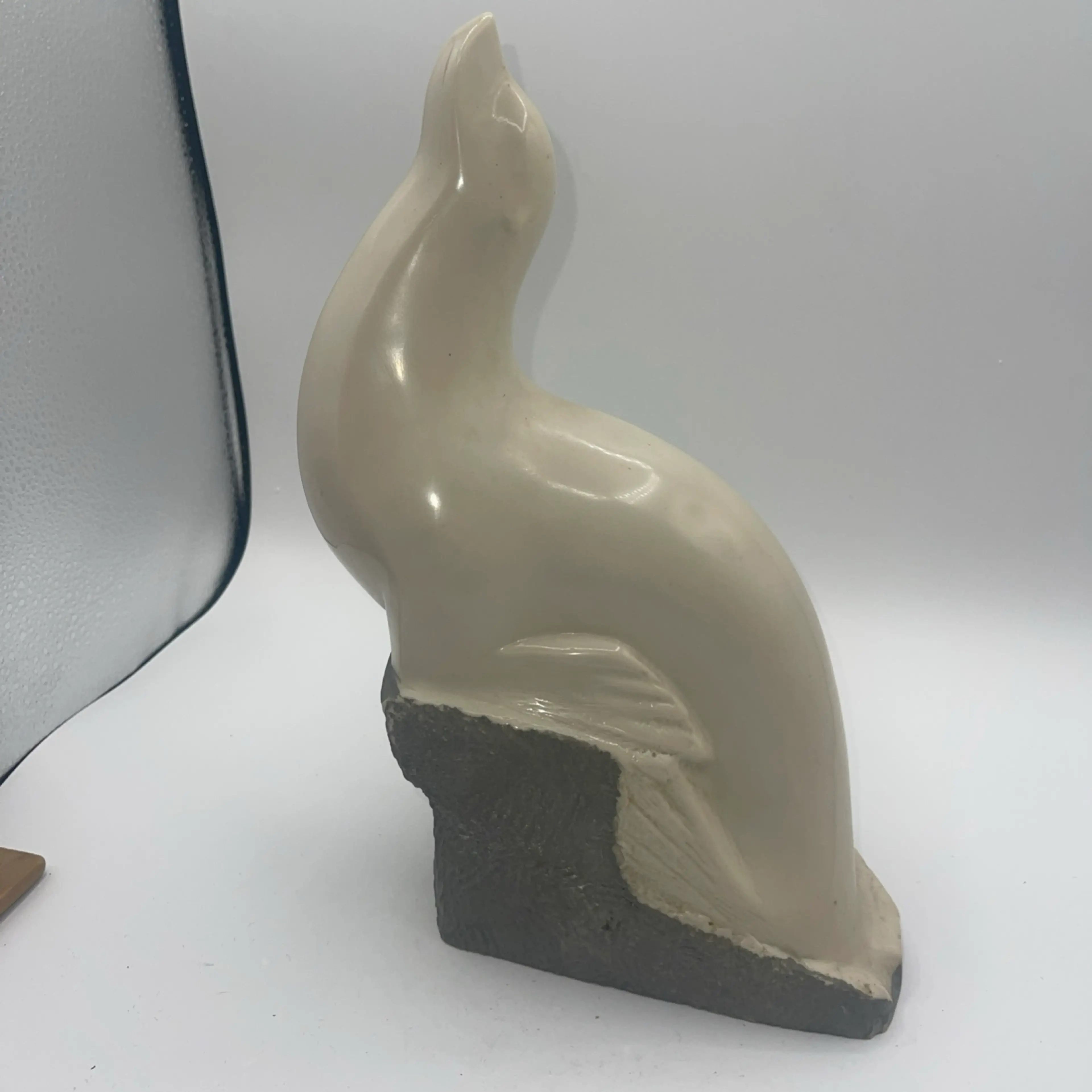 Image 2 of 14
