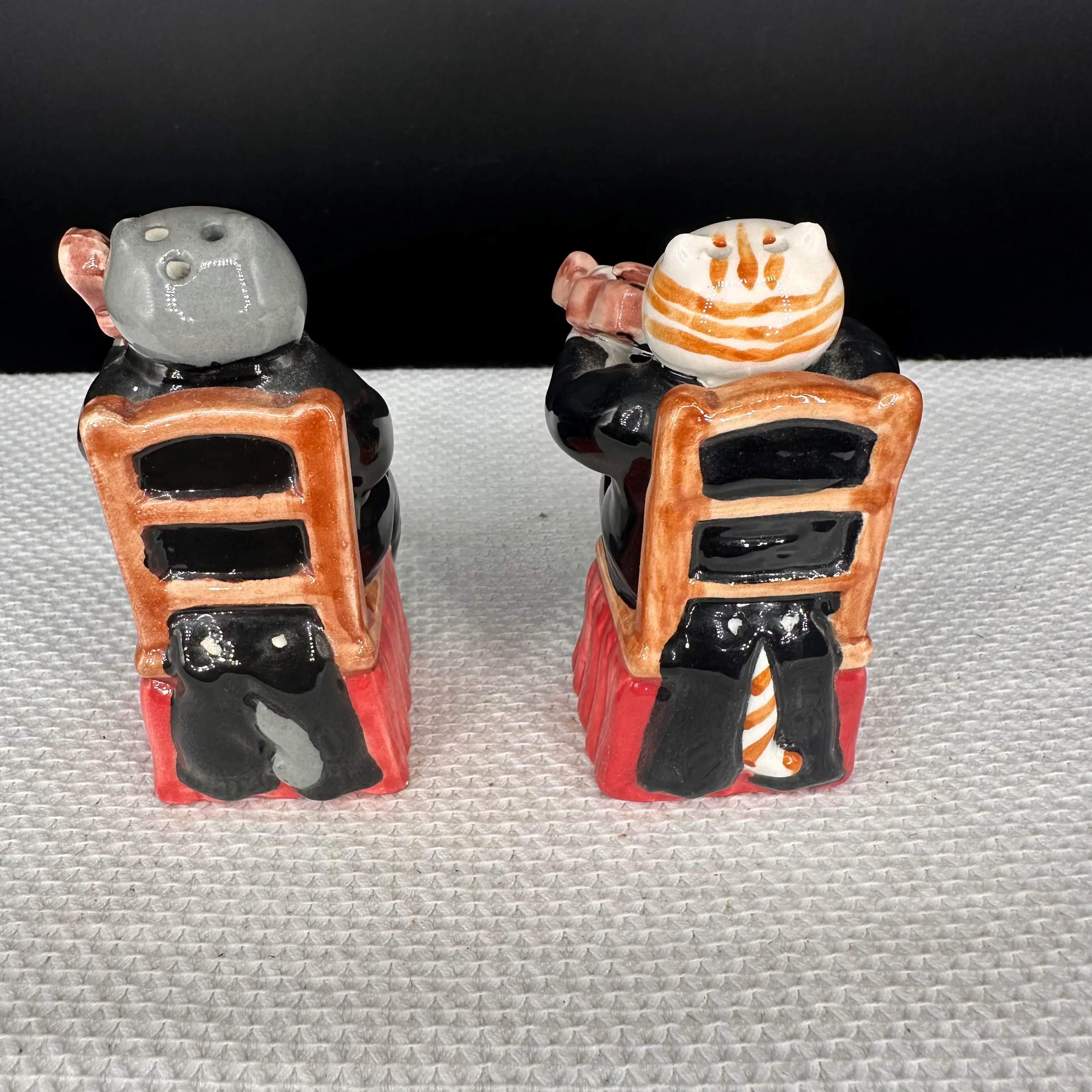 Image 4 of 6
