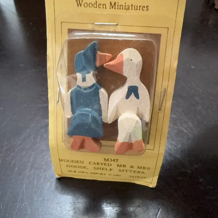 Mr. And Miss Goose Shelf Sitters