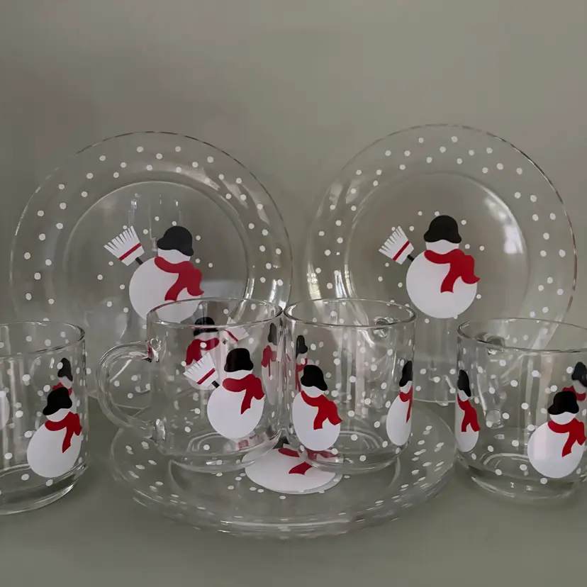 Vintage Arcoroc France Snowman Glass Plates & Mugs – 8 Piece Christmas Set