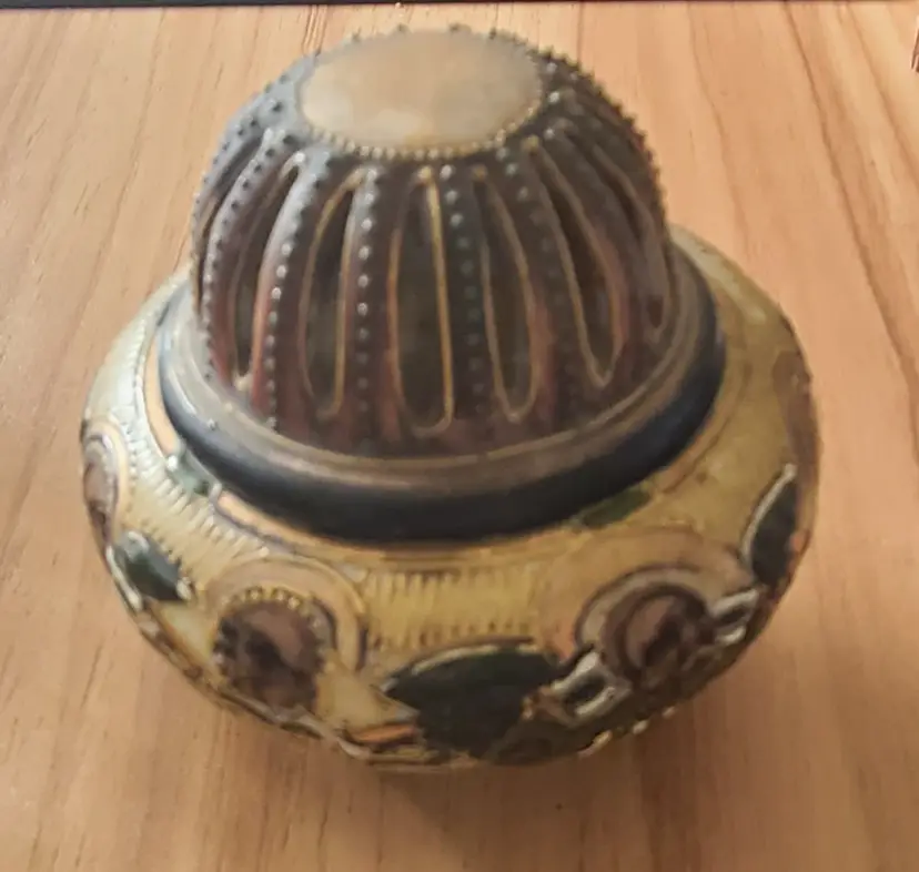 Antique/Vintage Japanese Satsuma Ware Porcelain Incense Burner