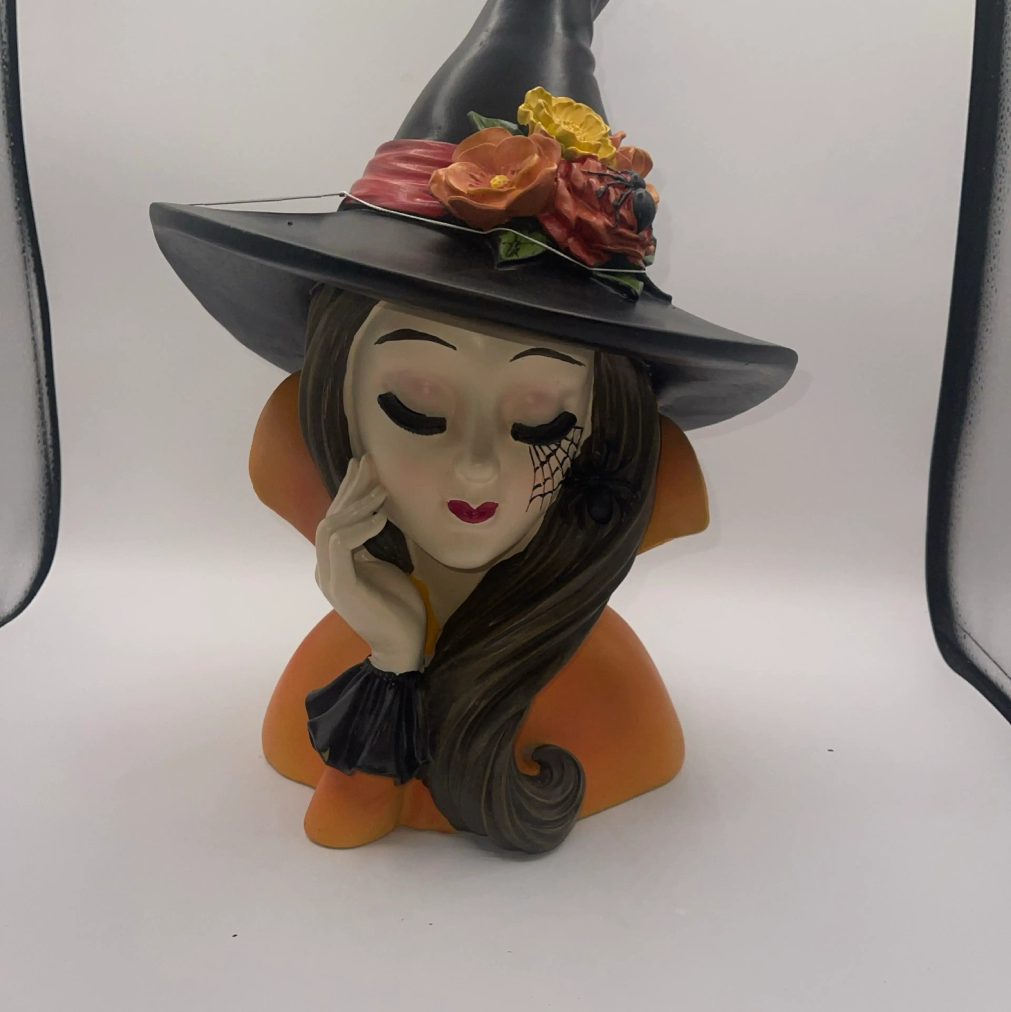 Image 2 of 9