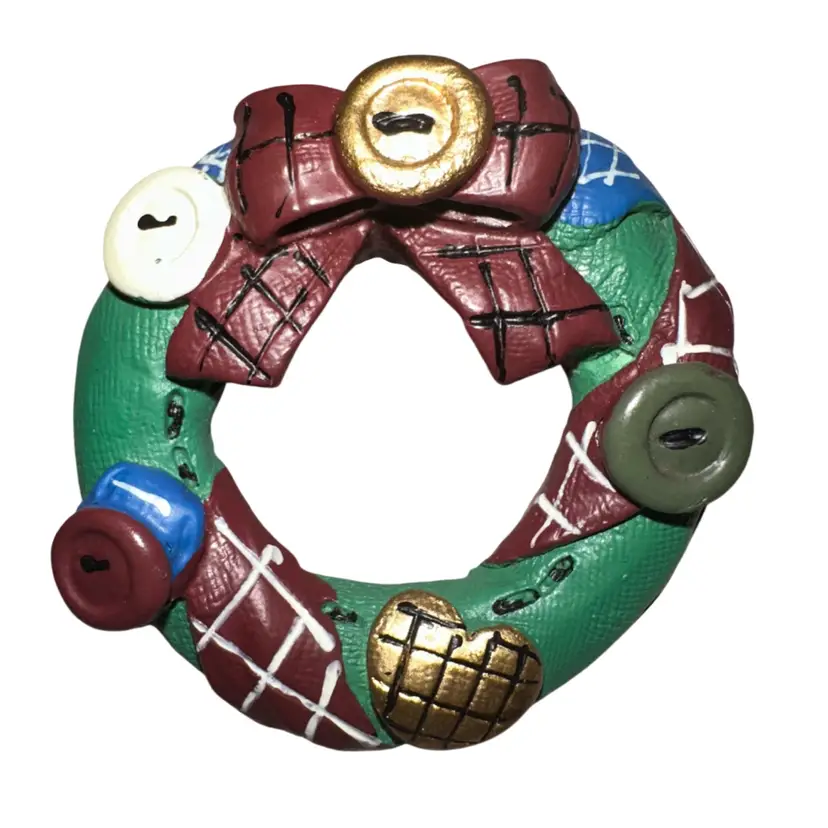 Resin Wreath Brooch Pin