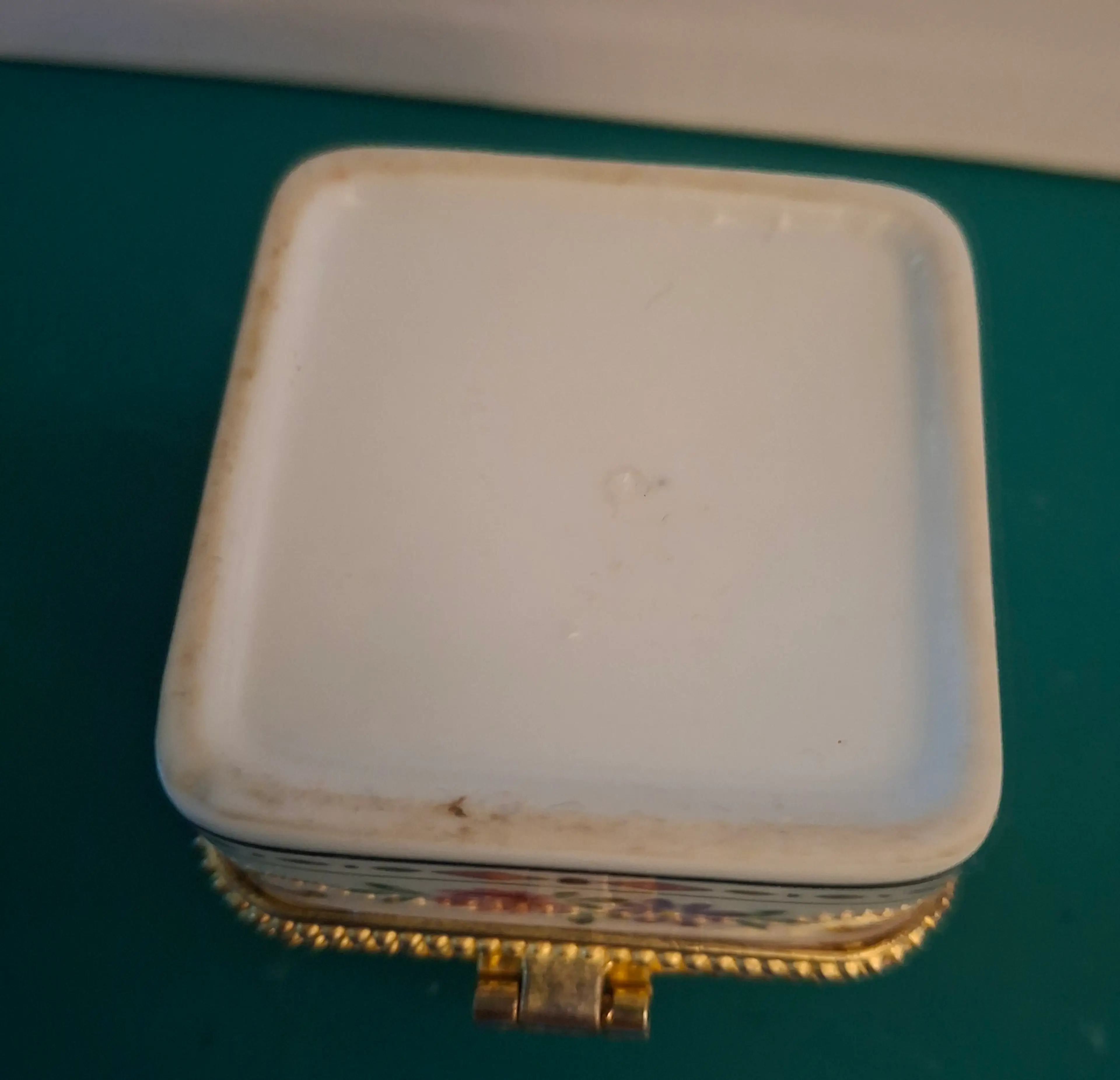 Image 2 of 4
