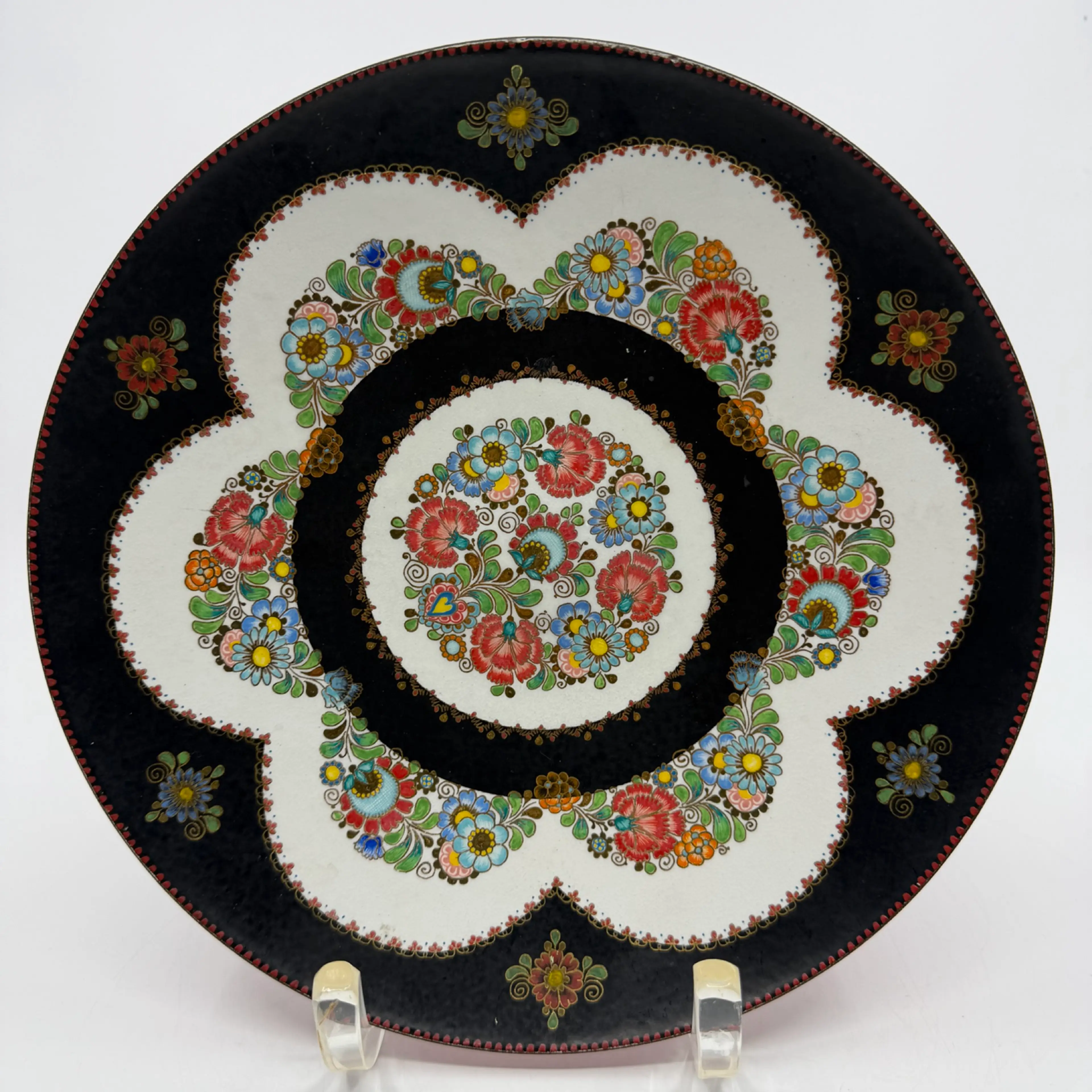 Image 1 of 8