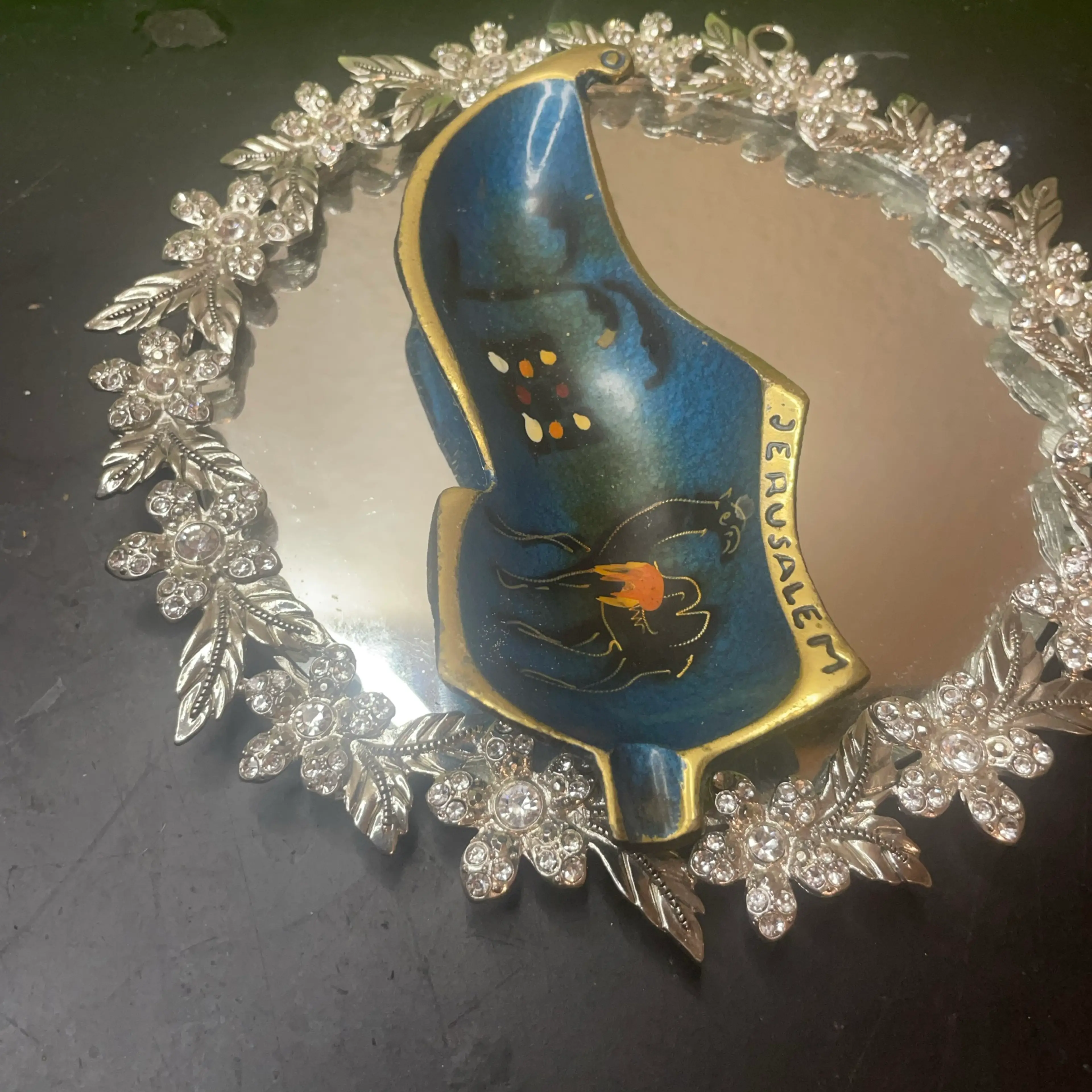 Image 2 of 7