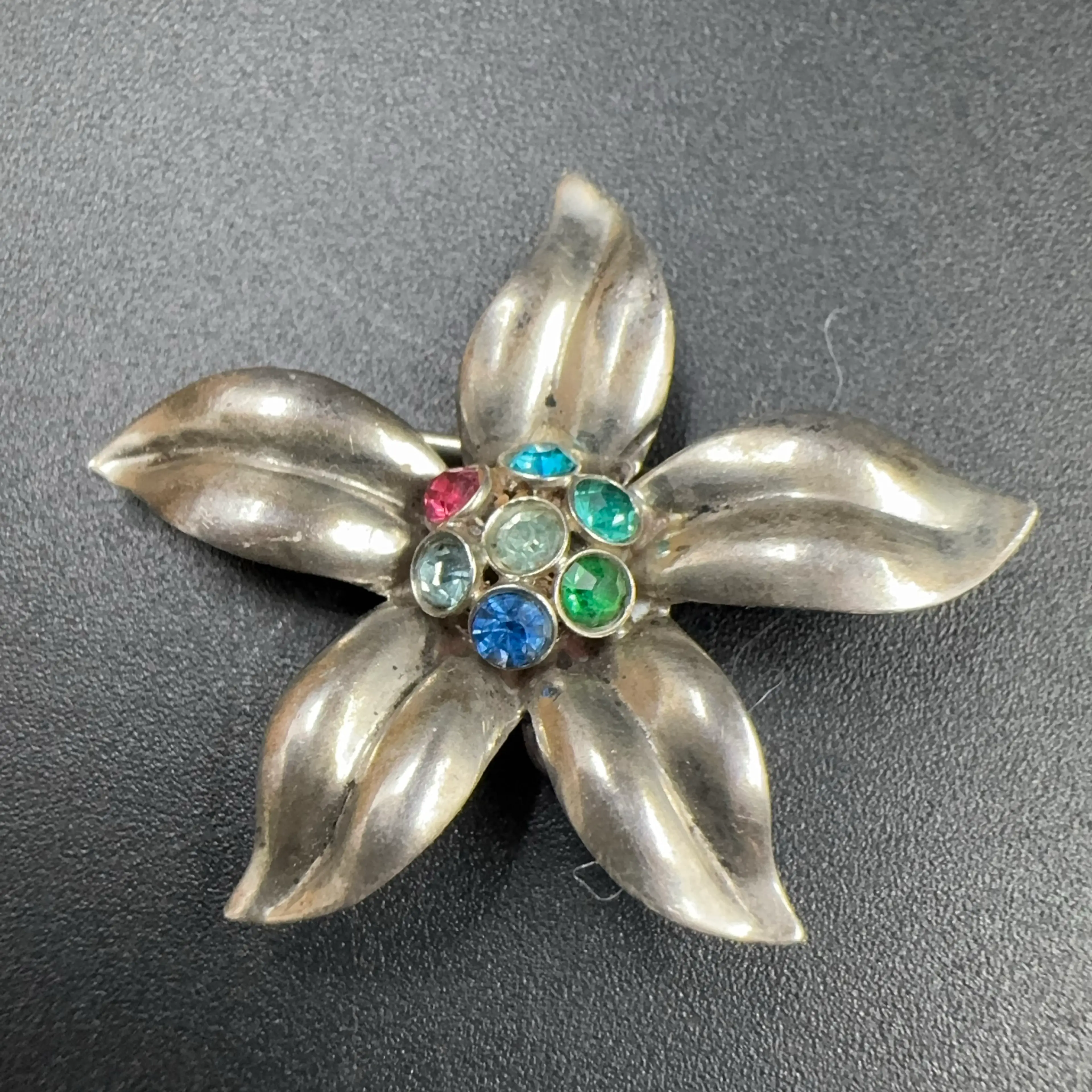 Image 1 of 5