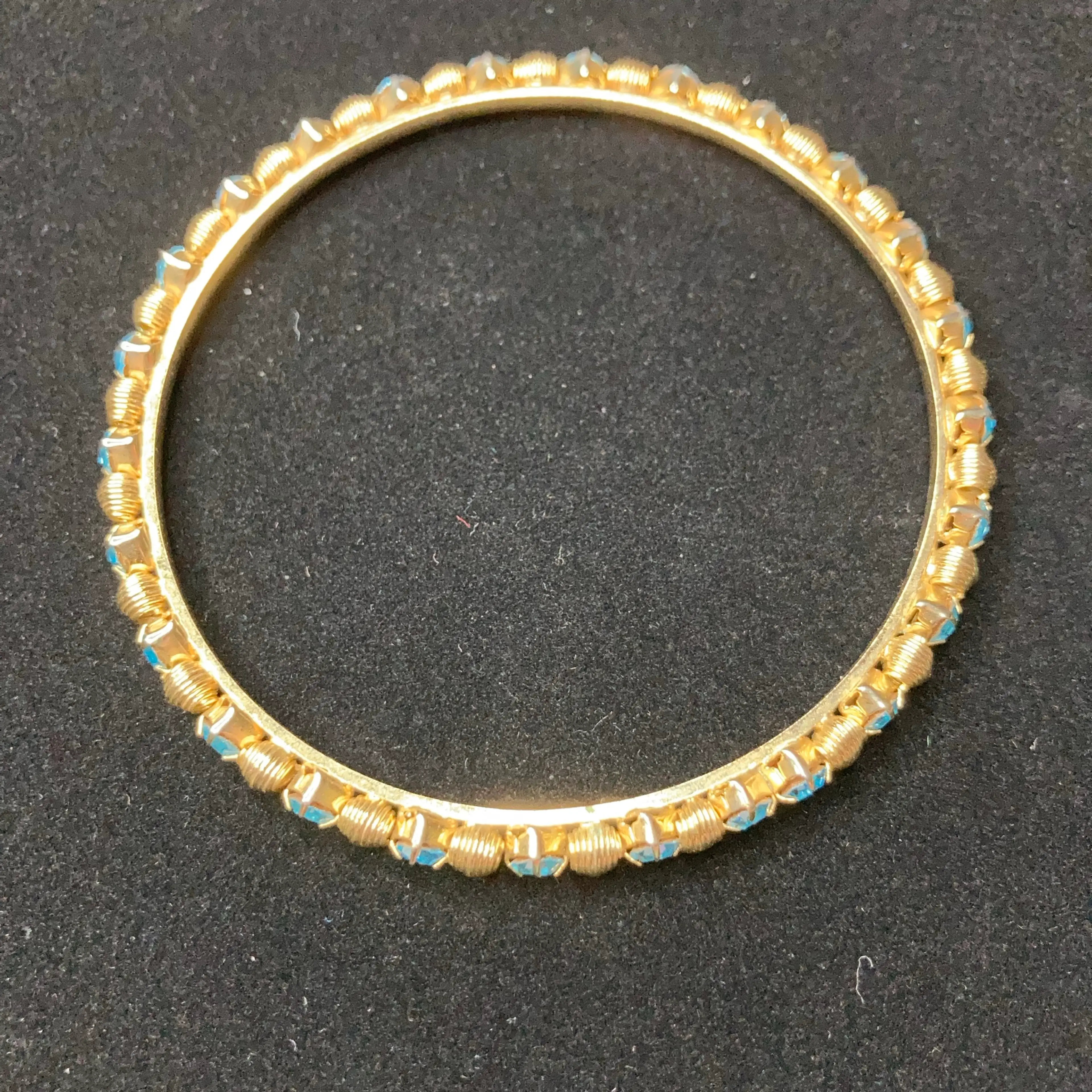 Image 4 of 6