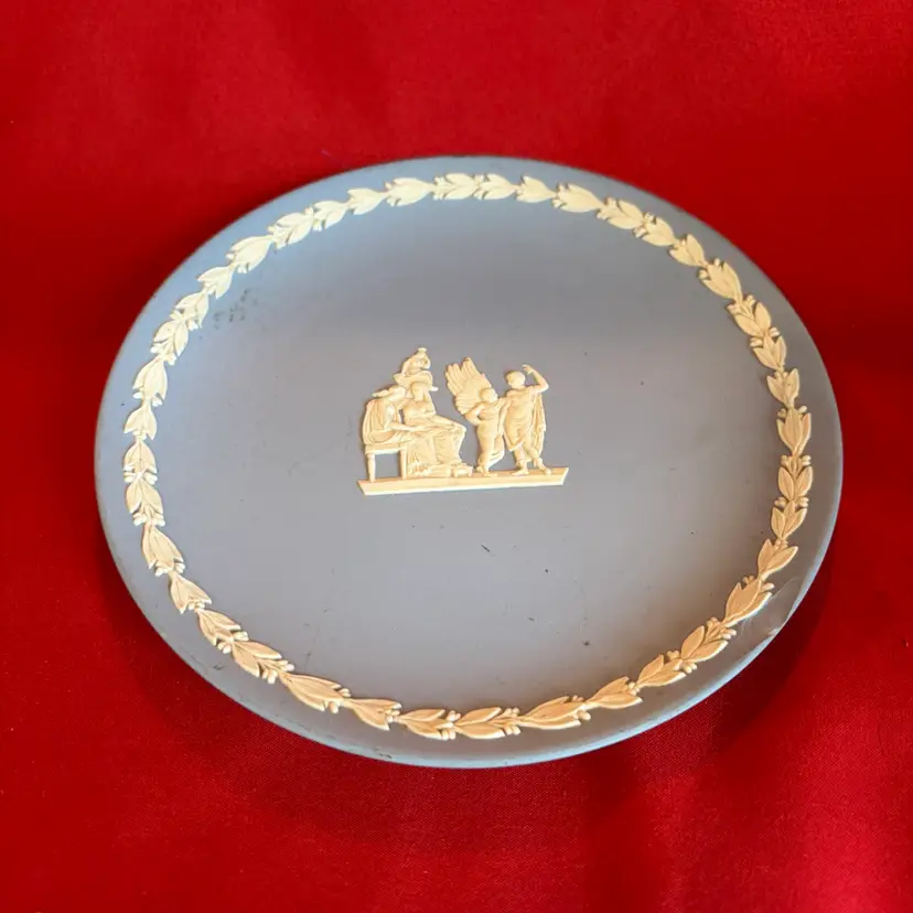 06. VTG Wedgwood Jasperware Trinket Dish
