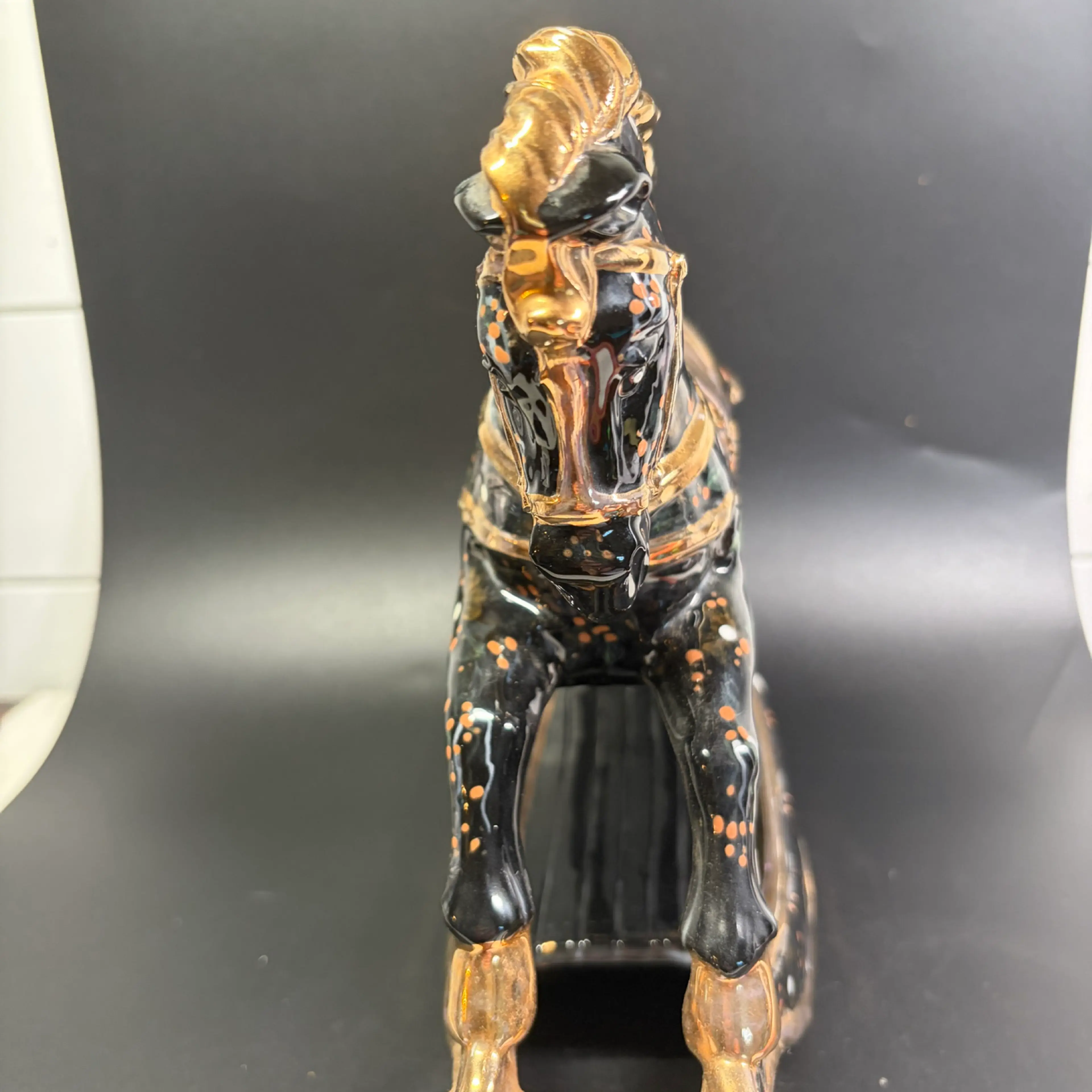 Image 2 of 7