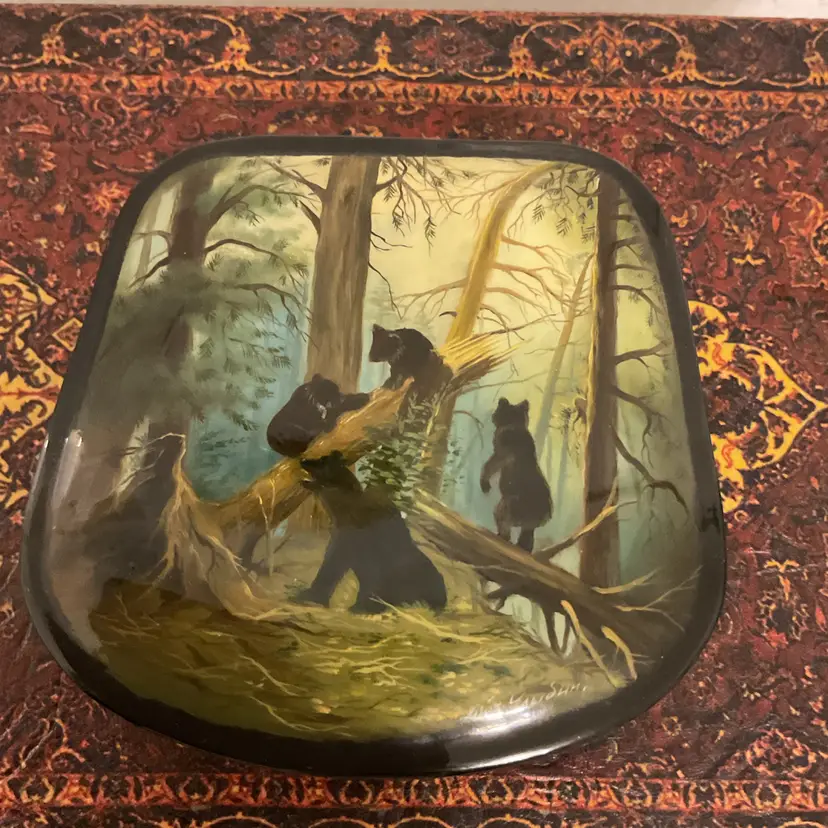 🚶🏻‍♀️🪾Russian Lacquer “Morning In A Pine Forest”