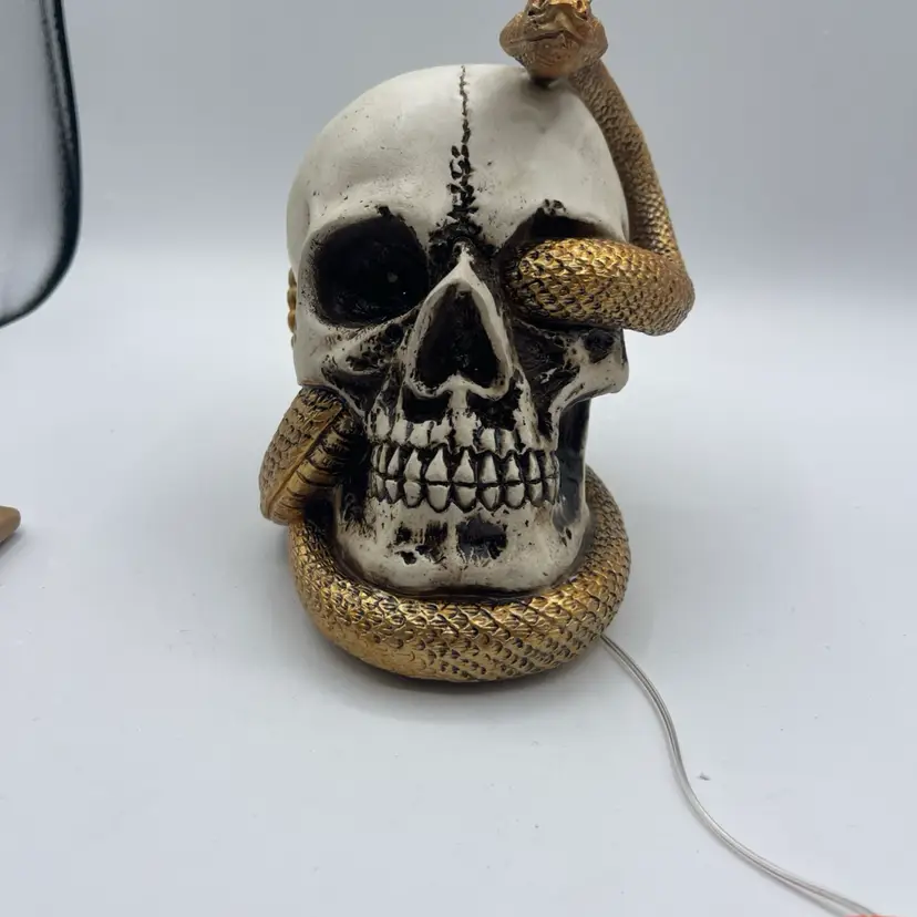 04-Happy Halloween Light Up 6” Skull With Gold Snake Tabletop Decor Gothic Lights!