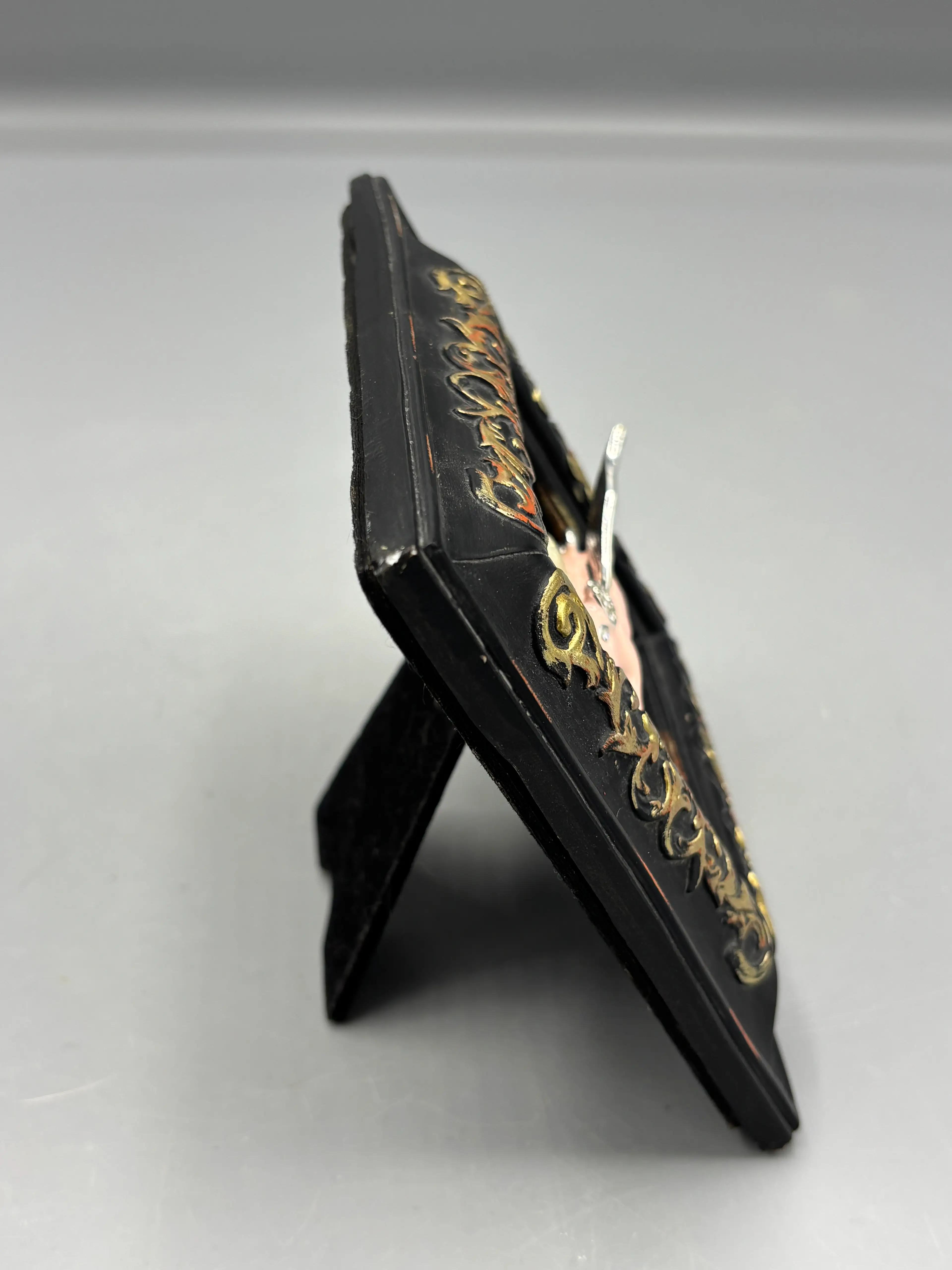 Image 4 of 4