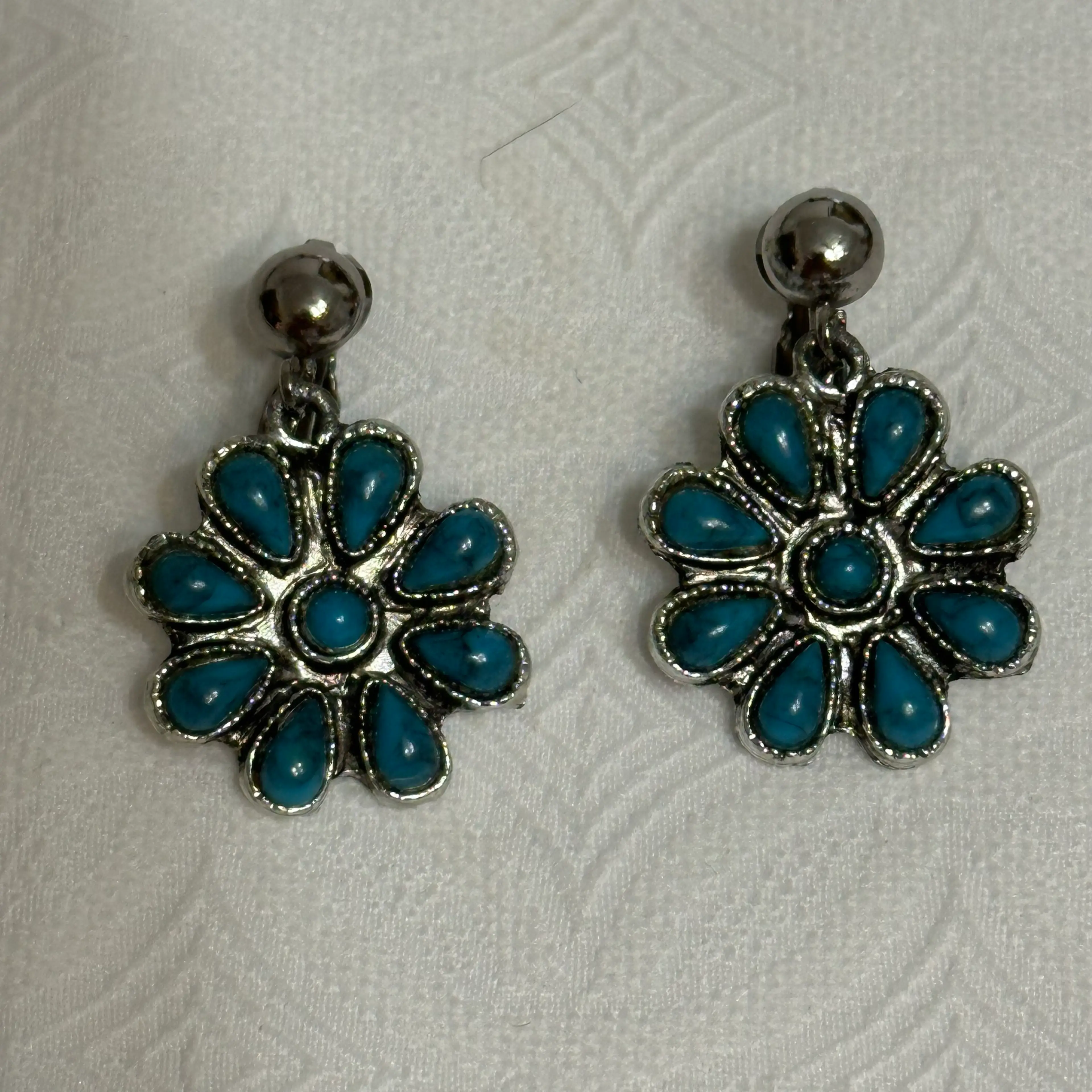 Image 2 of 10