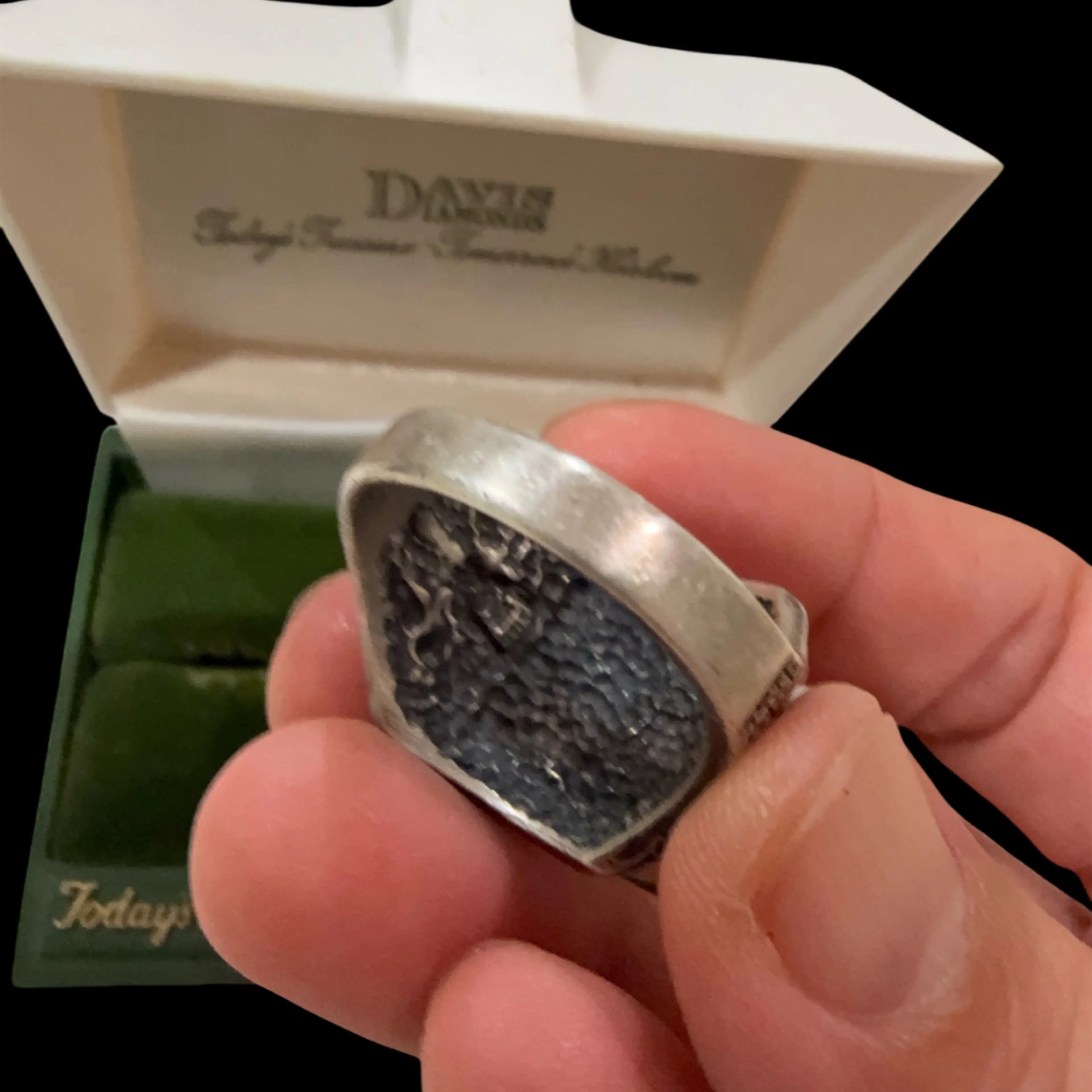 Image 4 of 6