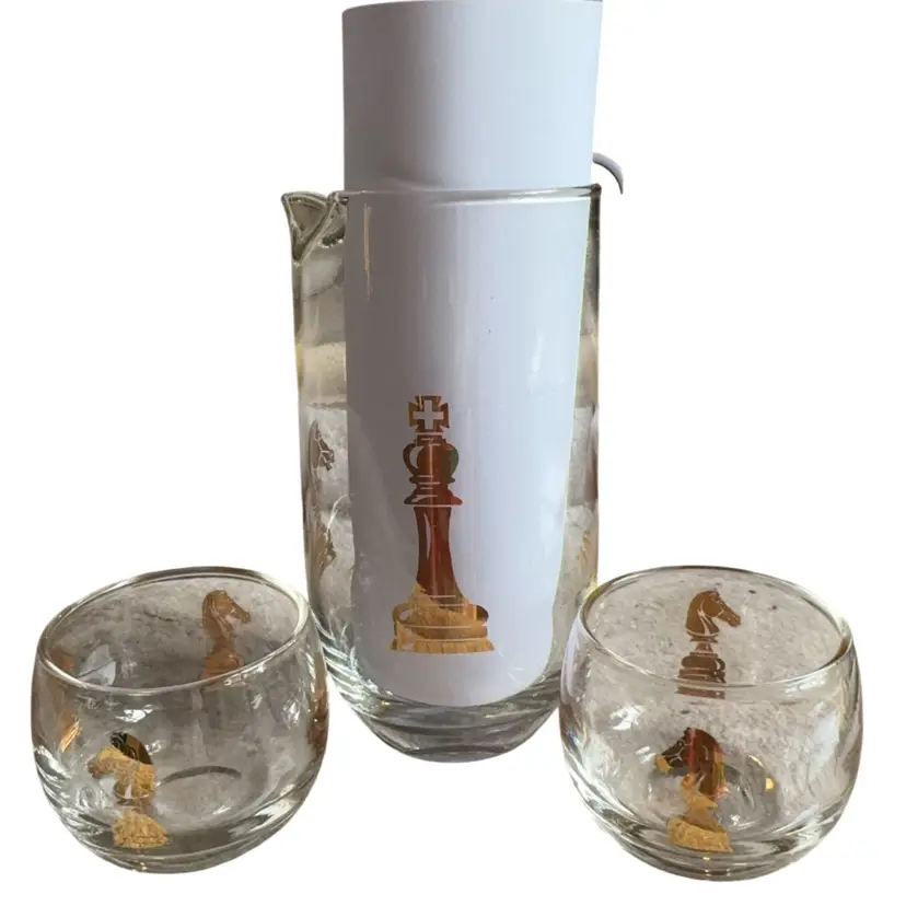 ♟️Mid-Century Chess Theme Barware Set