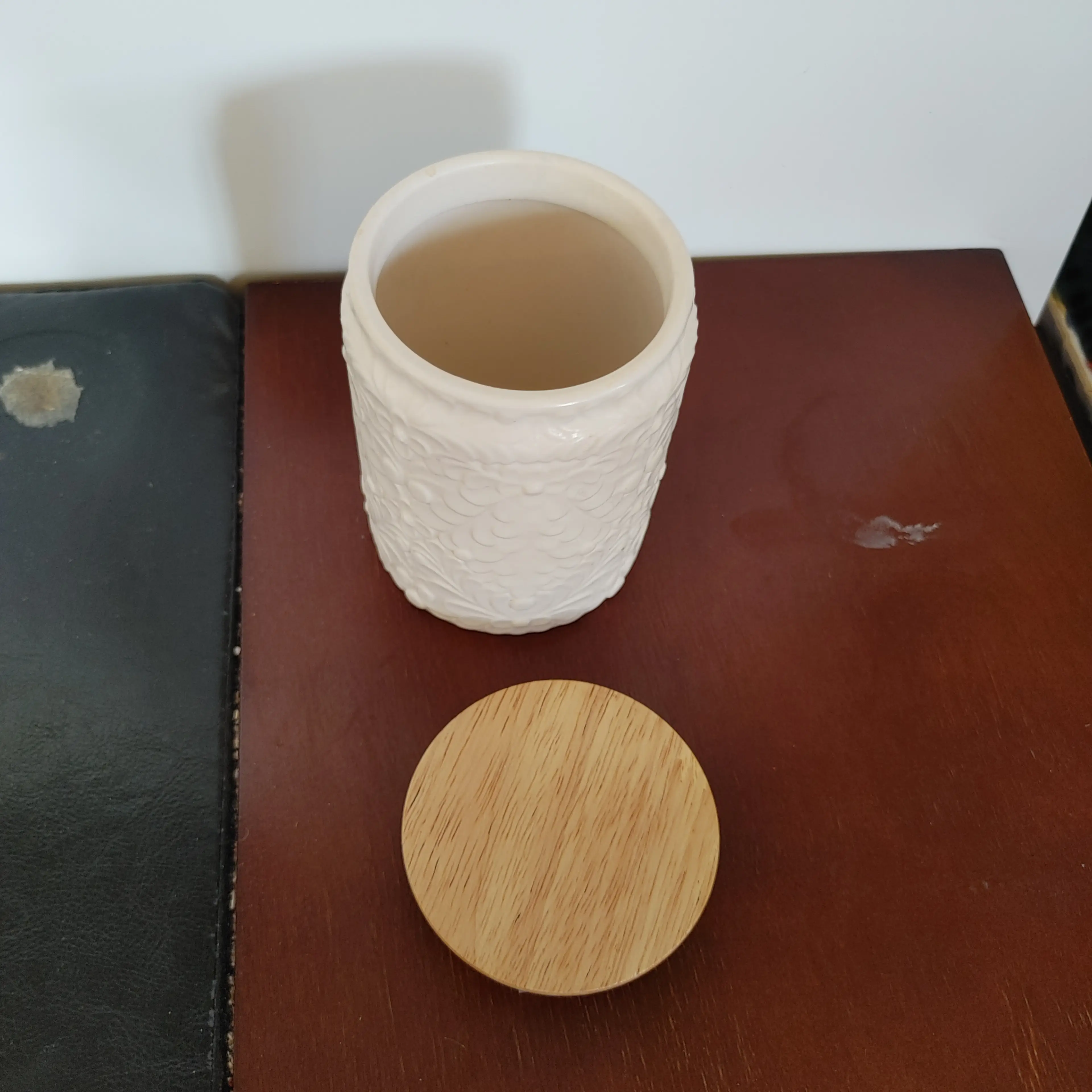 Image 3 of 4