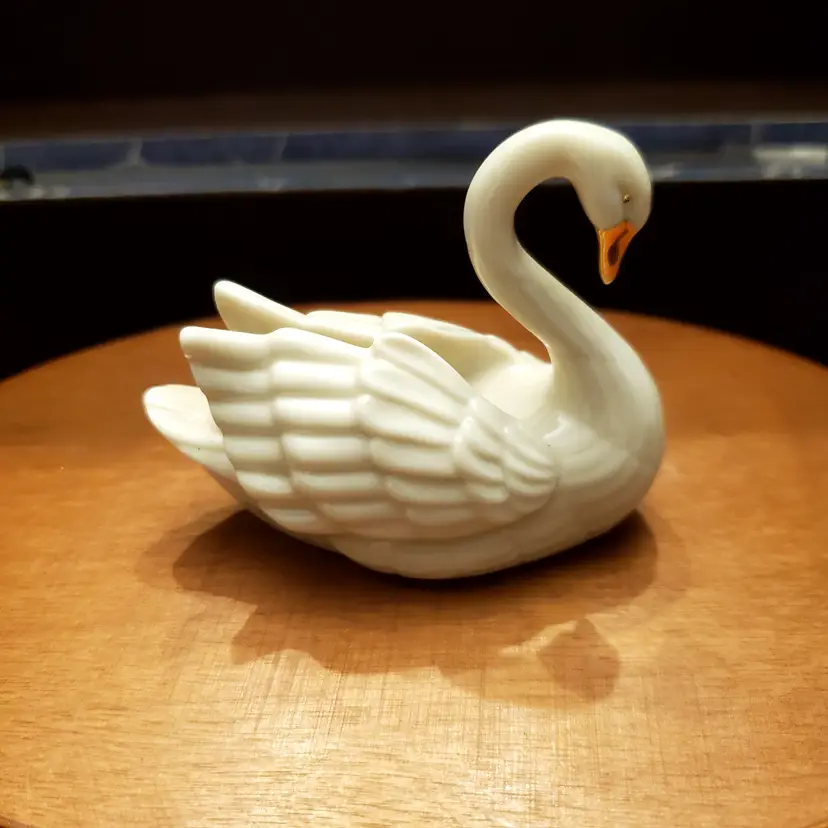 Lenox swan place card holder