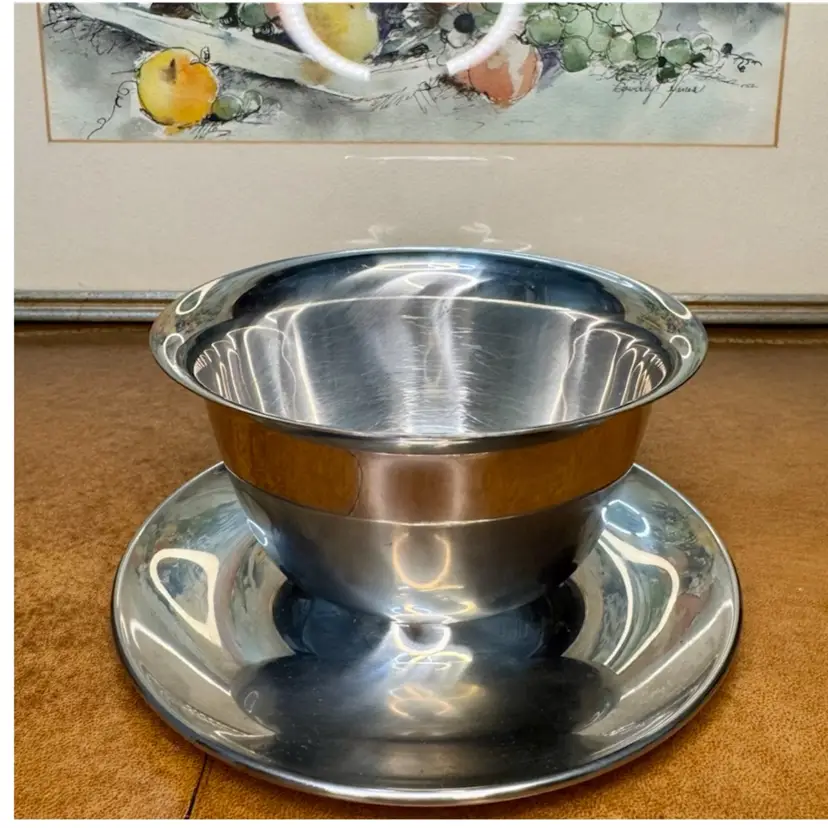 😻 6” vintage Mid-Century Modern stainless steel gravy, sauce, or condiment bowl