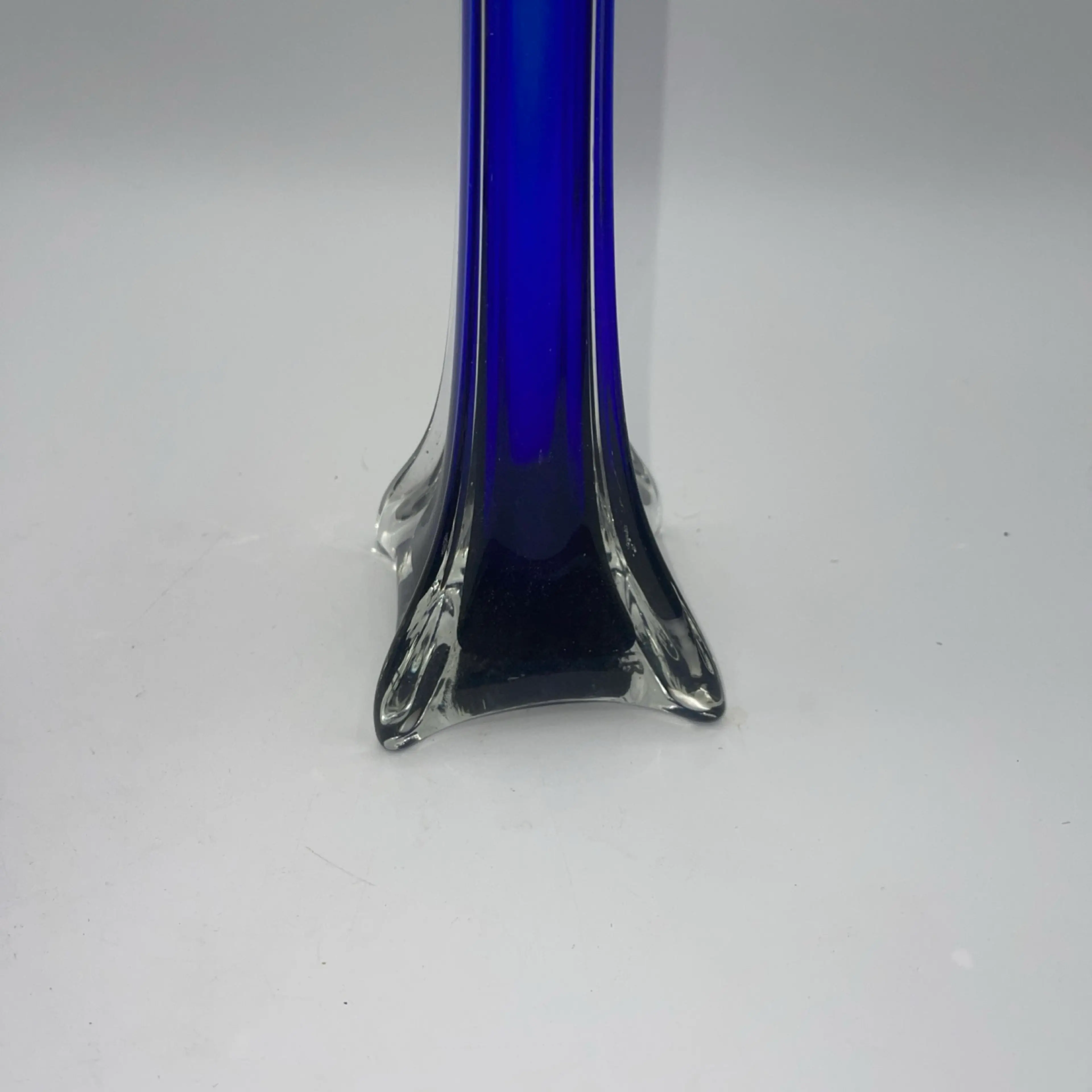 Image 4 of 8