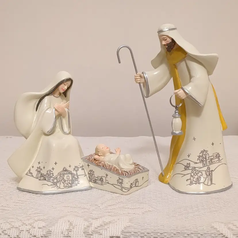 Hawthorne Village Silver Blessings Nativity