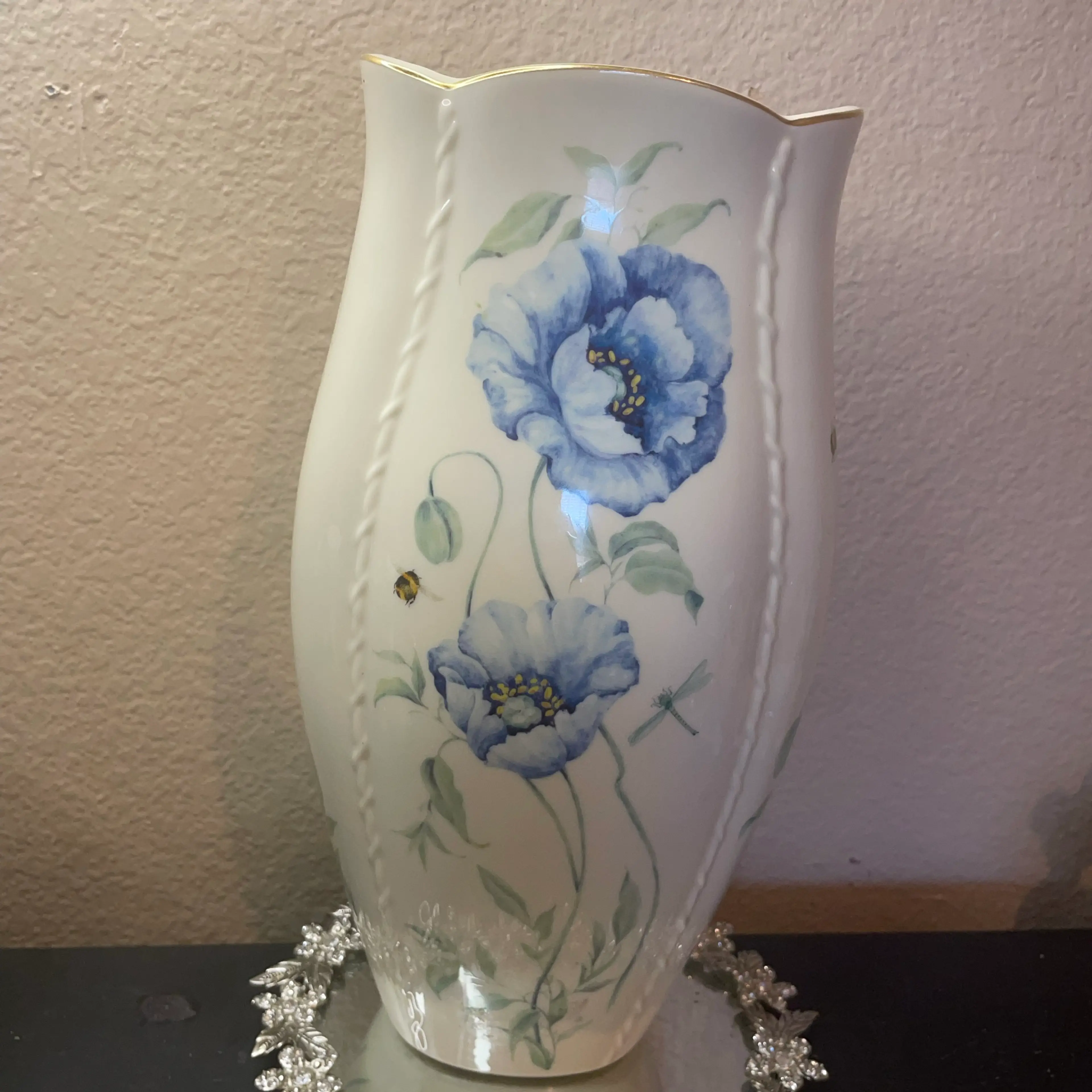 Image 2 of 9
