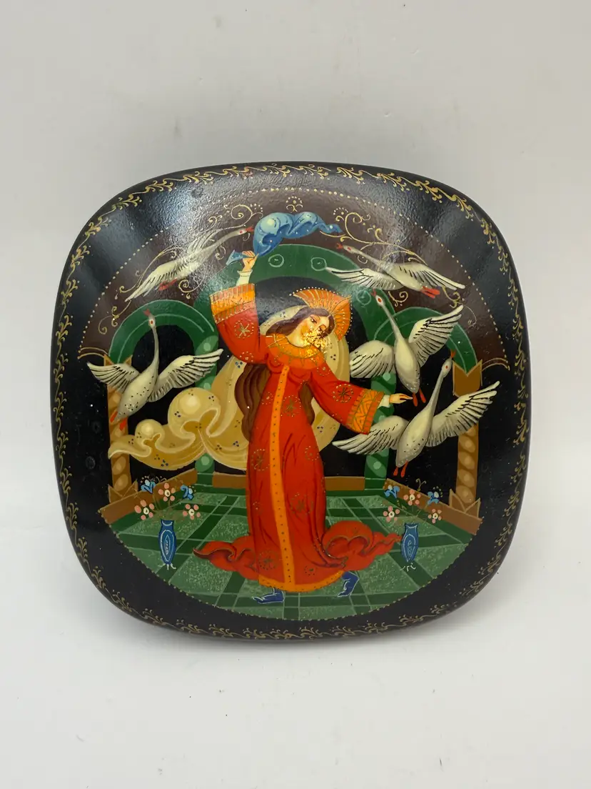 Vintage Russian Lacquer Box with Dancing Maiden