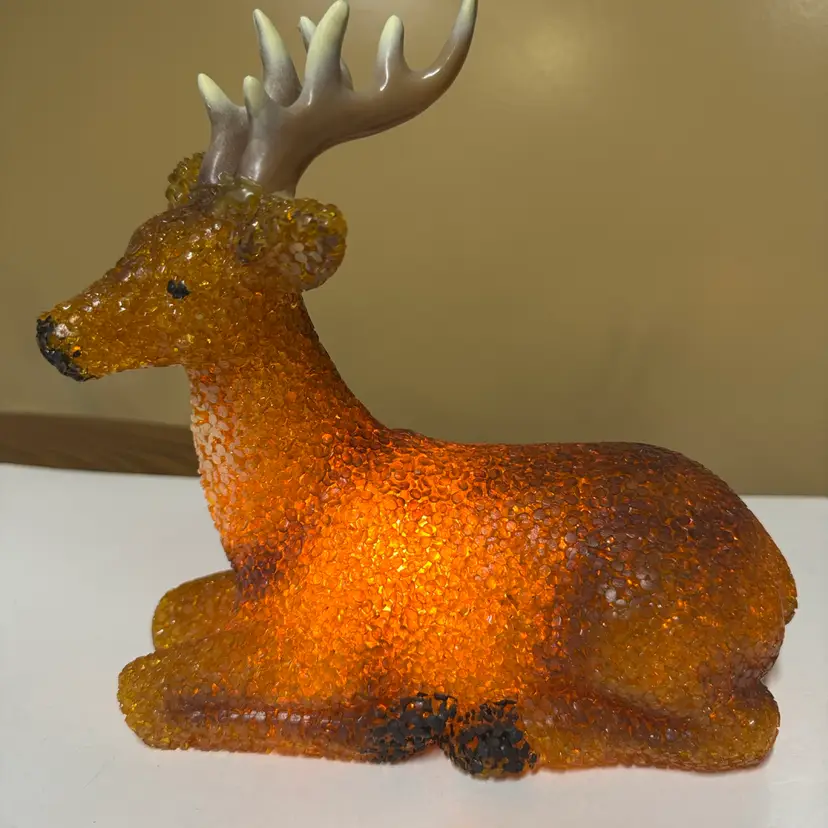 Deer/buck lamp vintage plastic popcorn deer buck desk/tv lamp/accent lamp