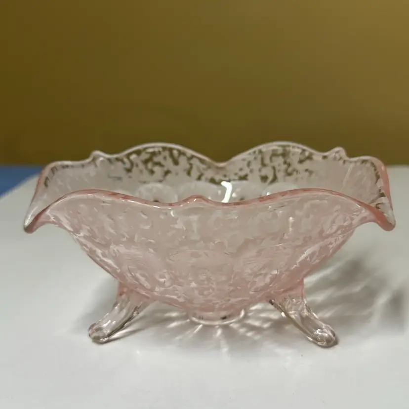 FENTON ROSE MING 3-TOED PINK DEPRESSION GLASS DISH BOWL