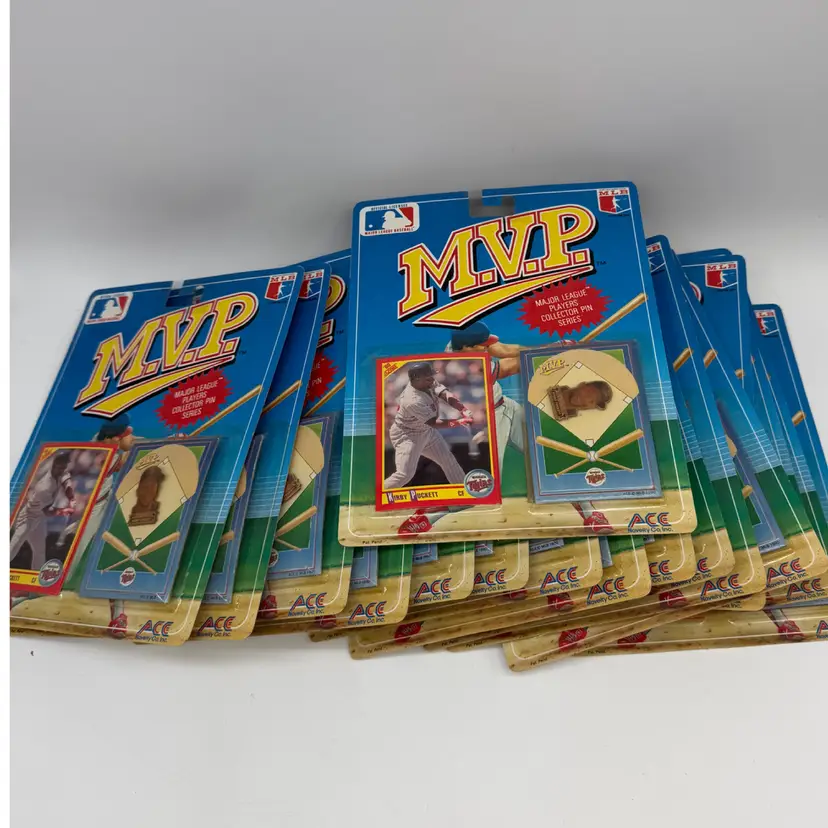 NOS Reseller Lot! 1990 Ace Novelty MVP Baseball Card And Pin In Original Package Kirby Puckett 17 Pc Lot
