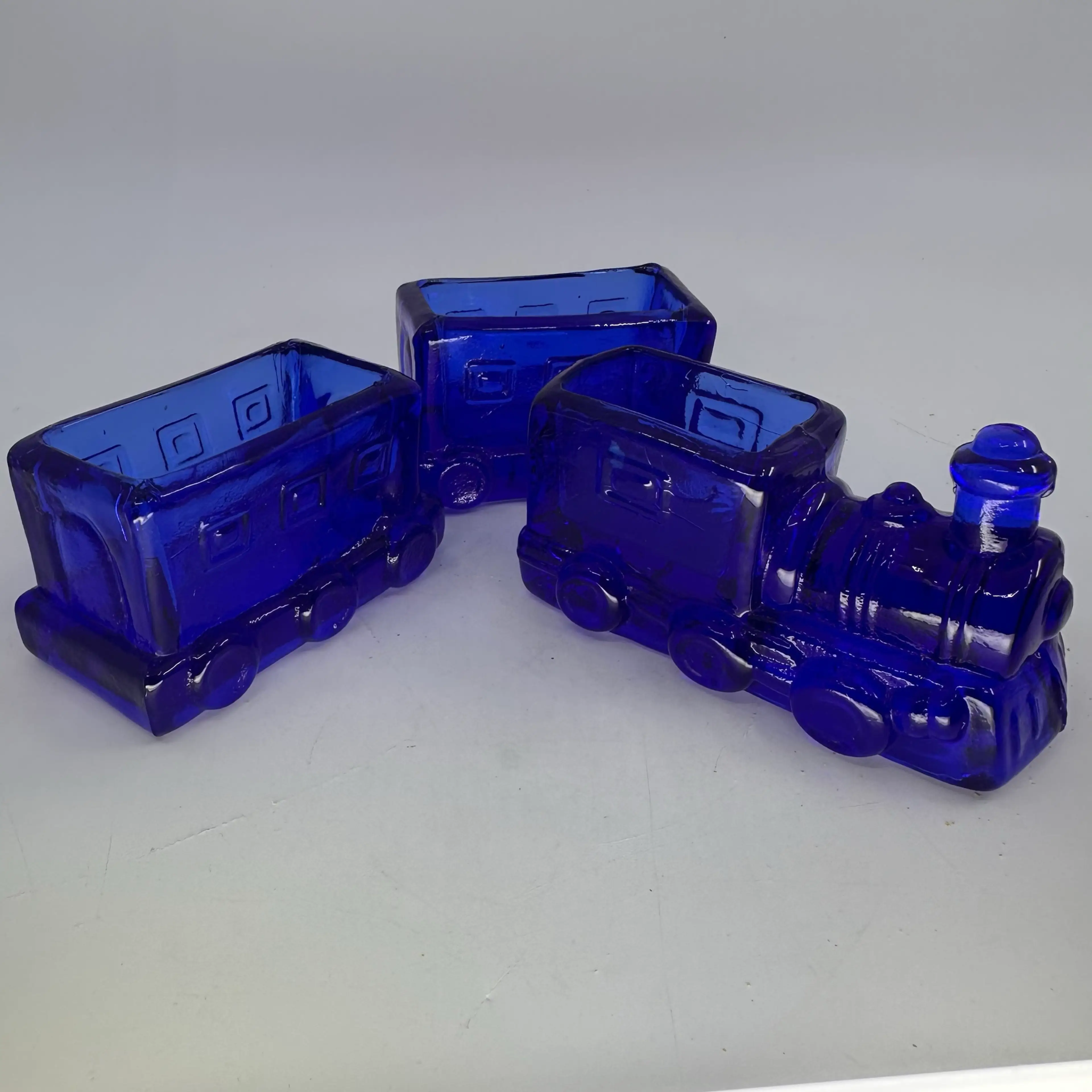 Image 2 of 4