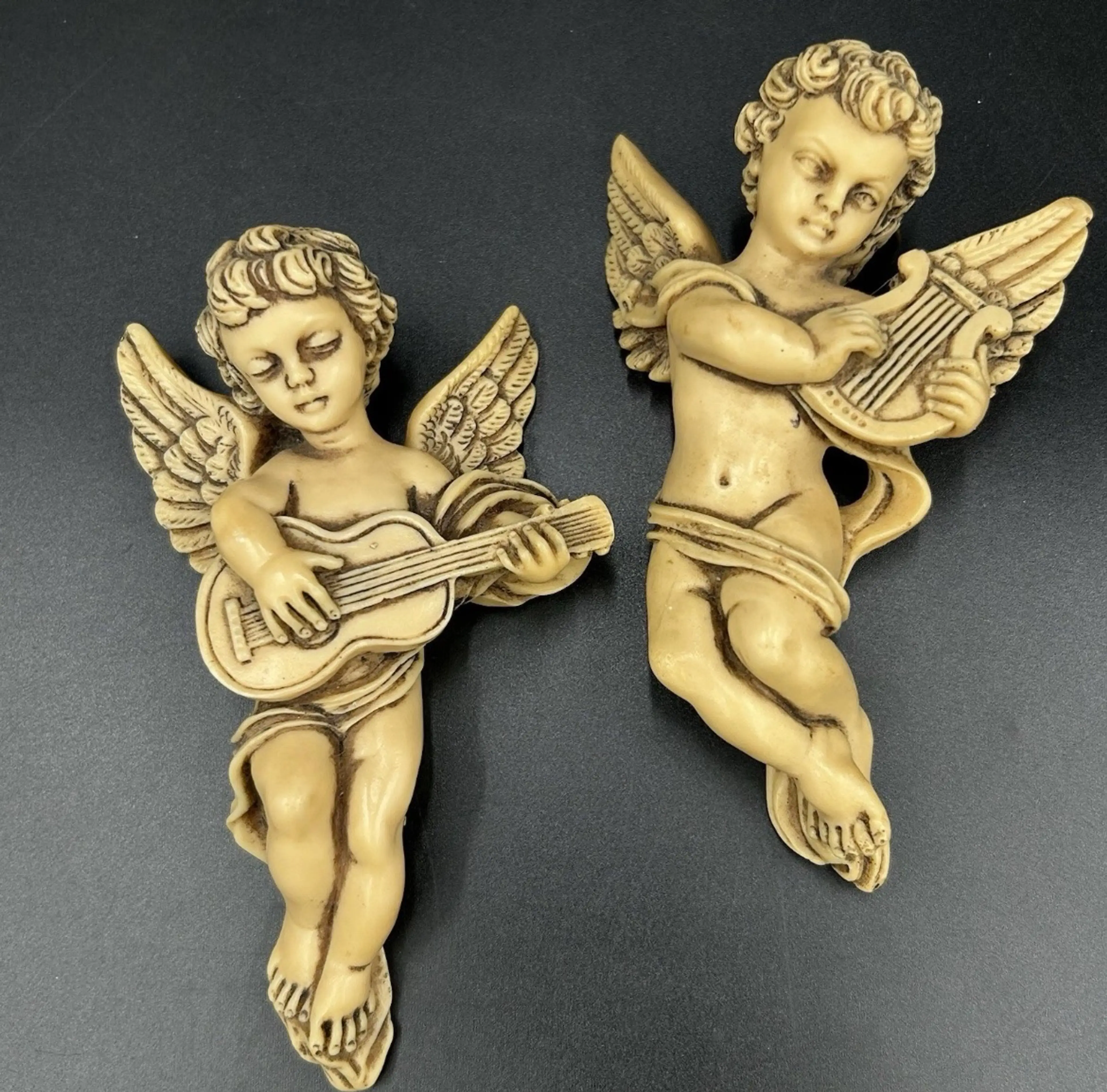 Image 1 of 7