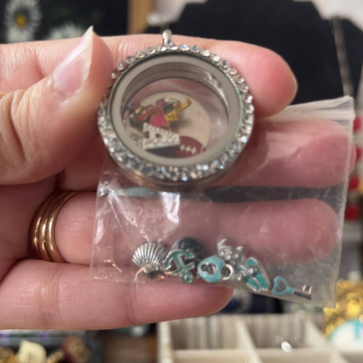 Niknax · Origami Owl Pendant