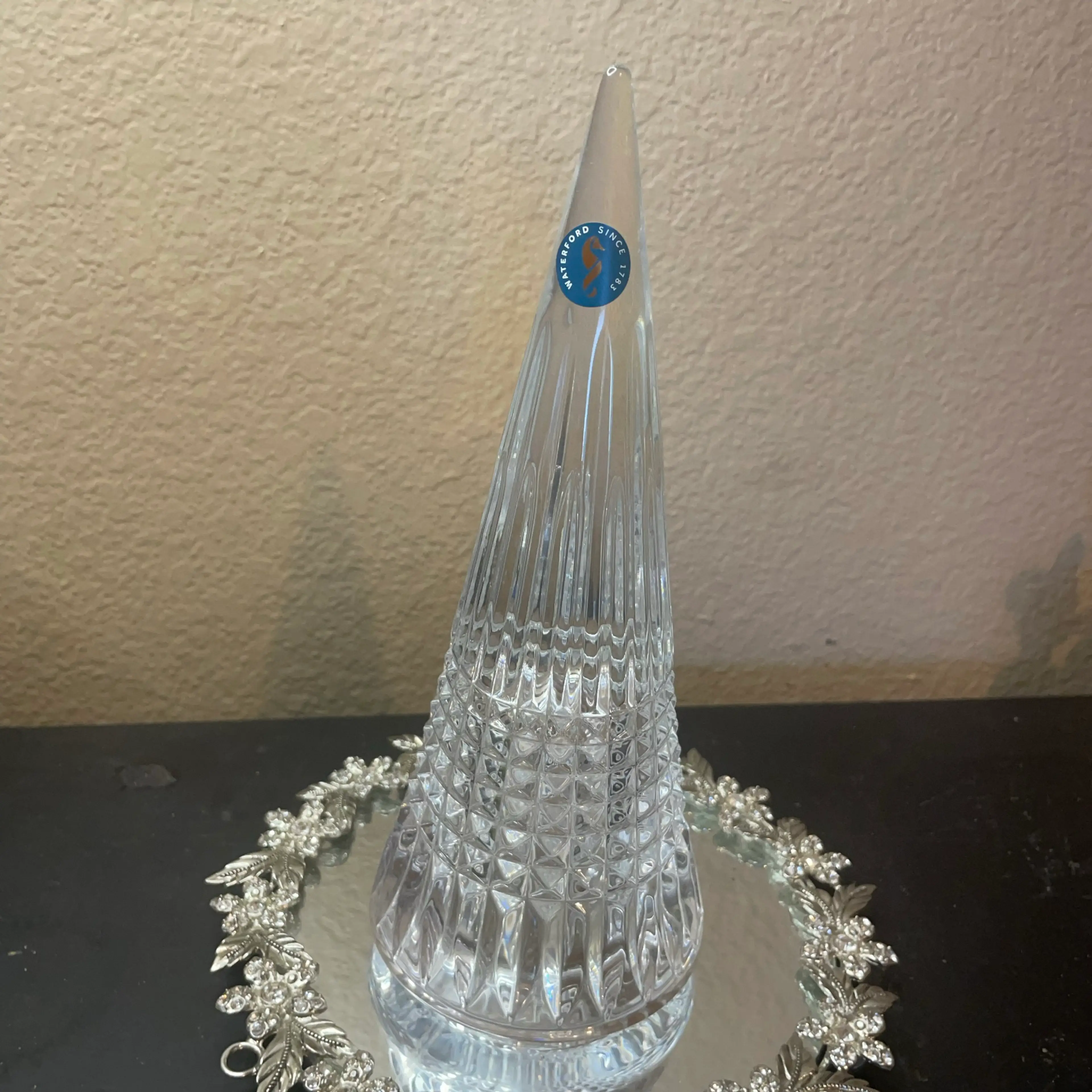 Image 2 of 7