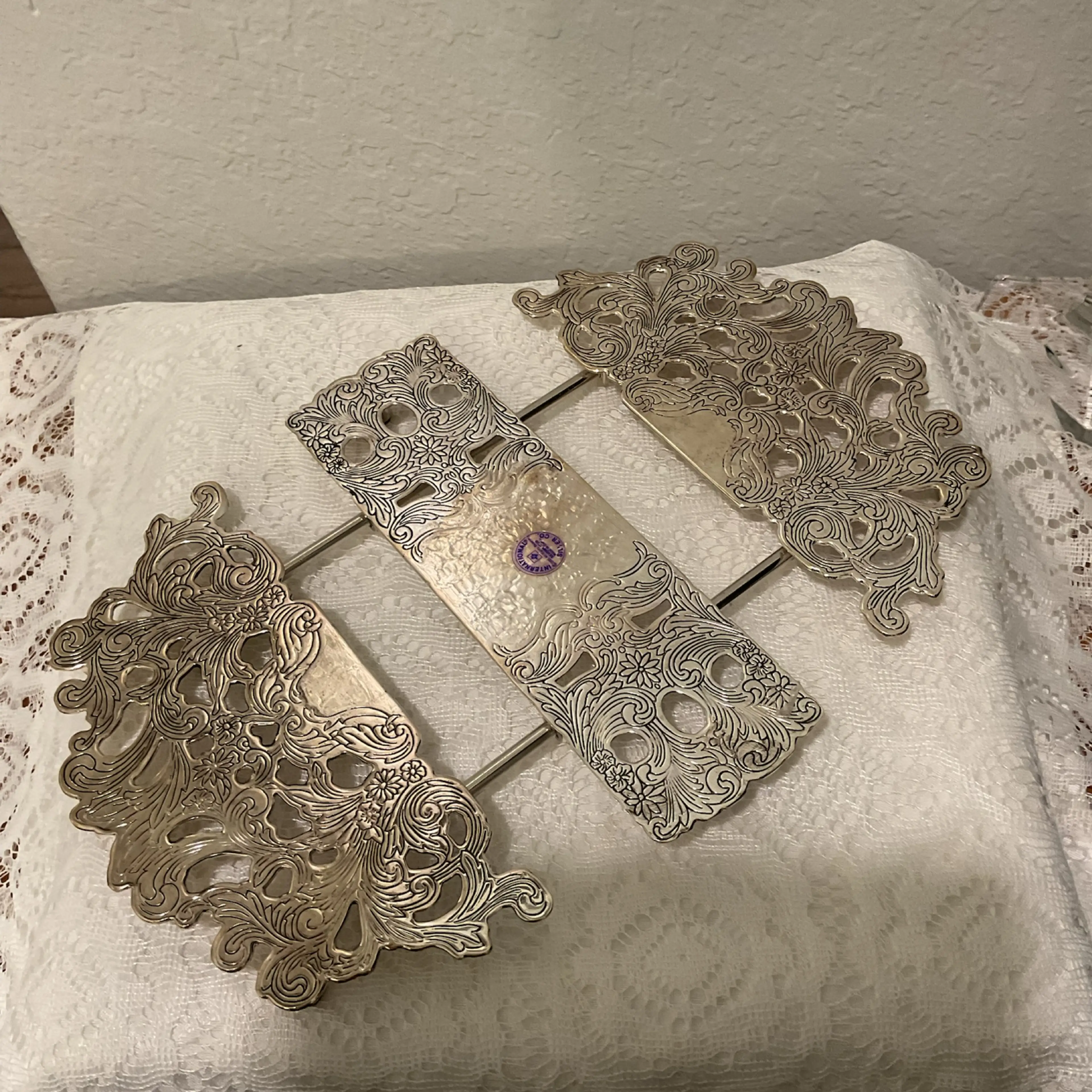 Image 2 of 3